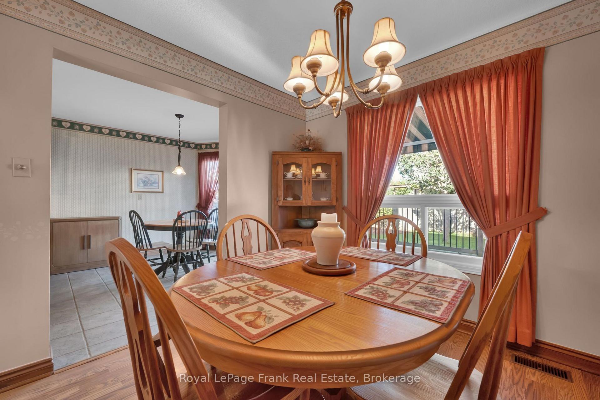 Photo 10 of 35 Burnham Boulevard, Port Hope — HOMEH