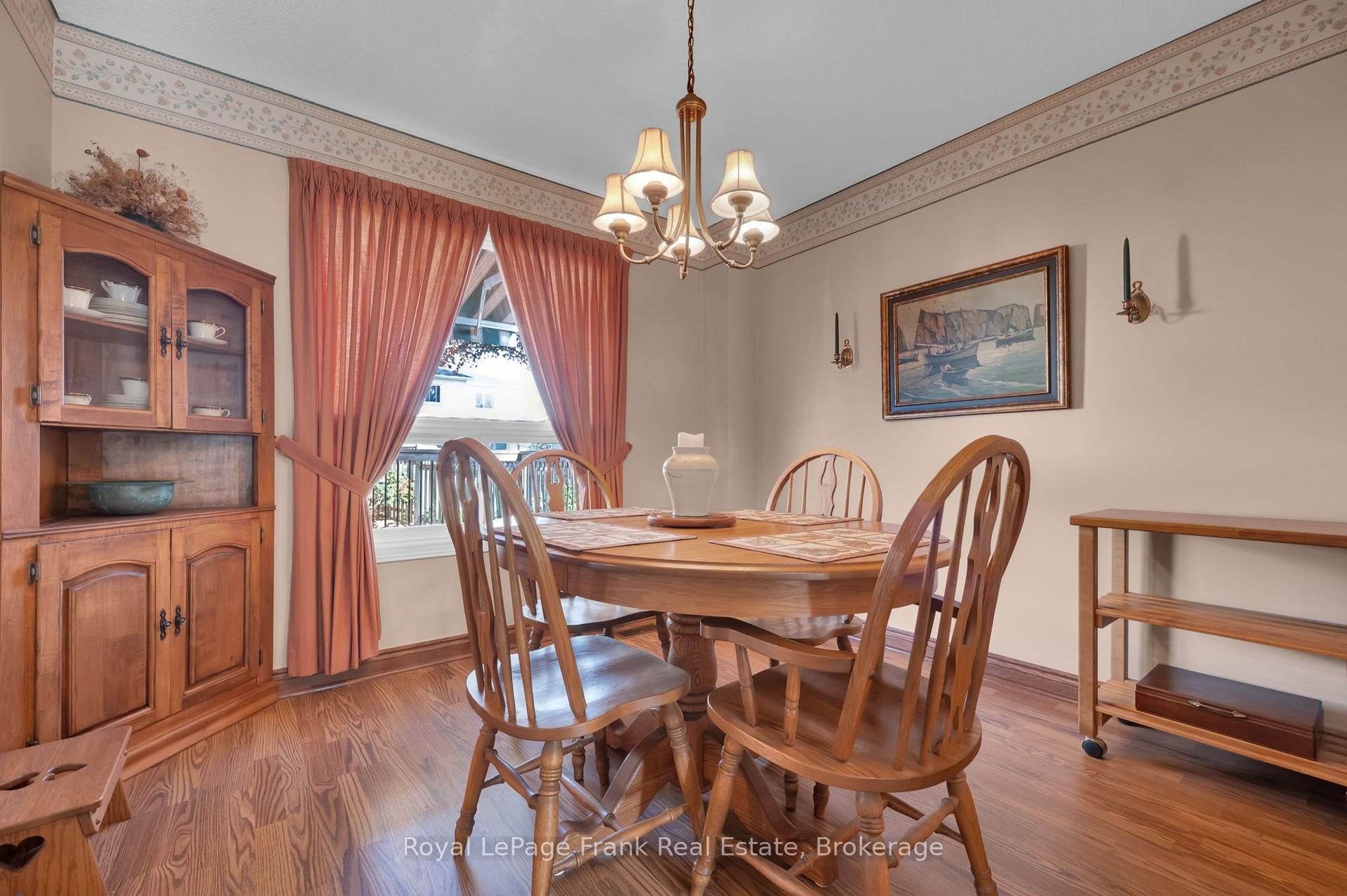 Photo 11 of 35 Burnham Boulevard, Port Hope — HOMEH