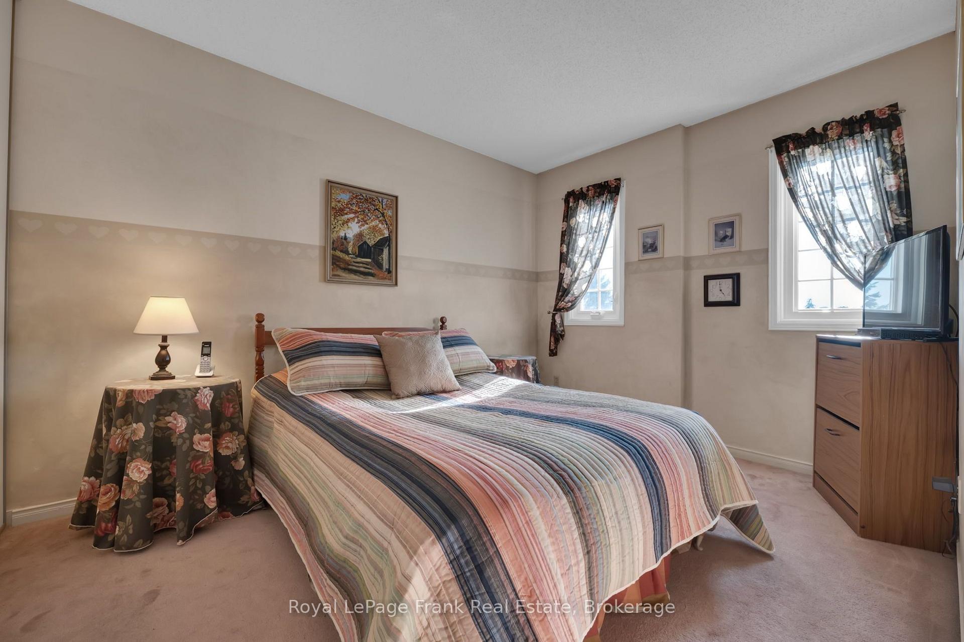 Photo 20 of 35 Burnham Boulevard, Port Hope — HOMEH