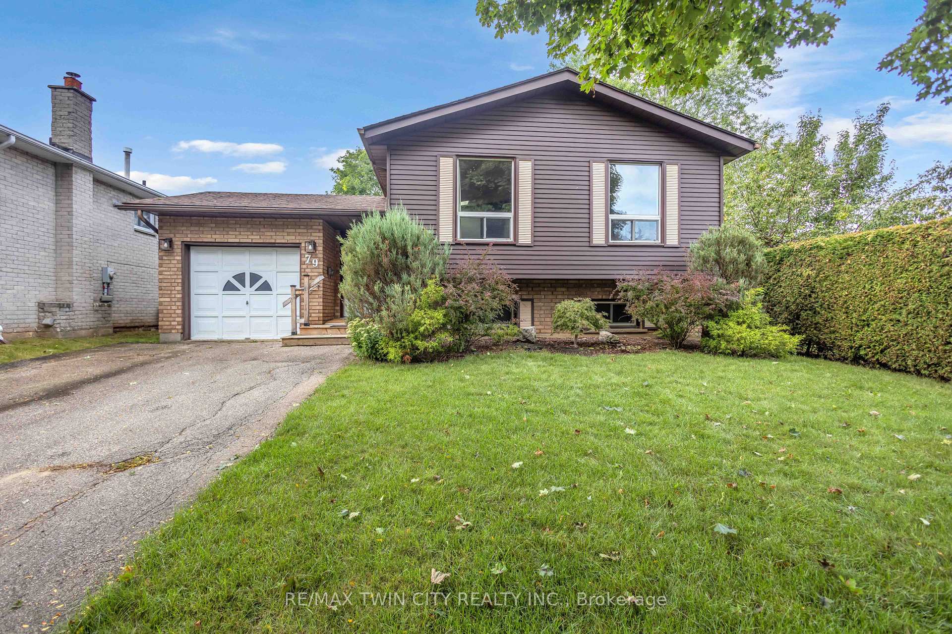 Photo 1 of 79 Hobart Crescent, Brantford, Brantwood Park — HOMEH