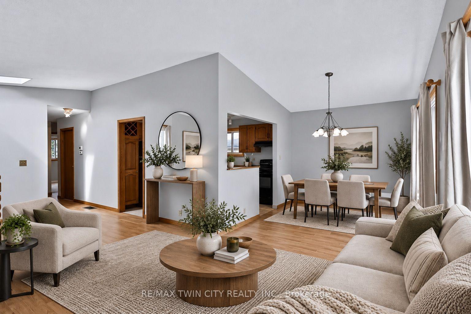 Photo 7 of 79 Hobart Crescent, Brantford, Brantwood Park — HOMEH