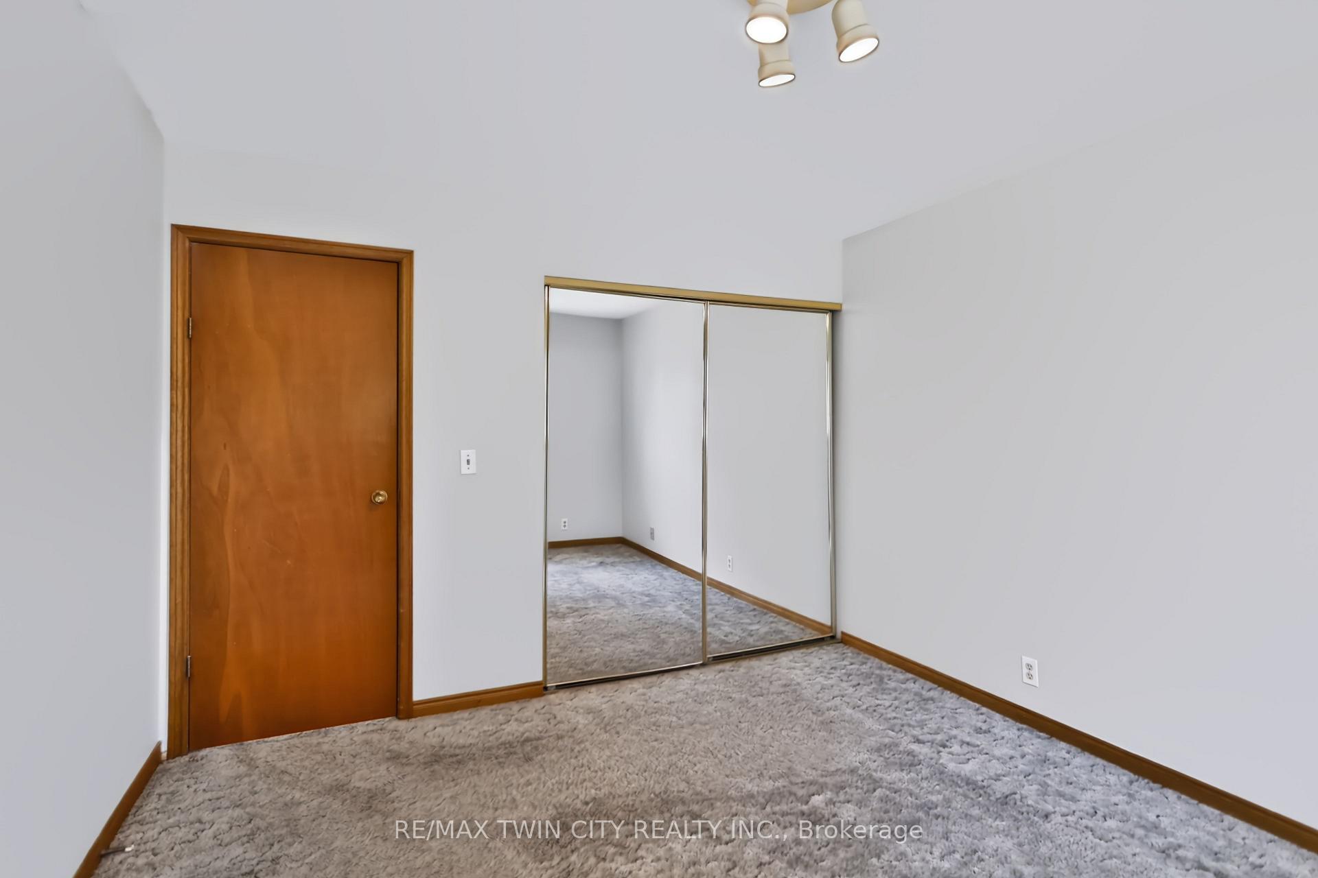 Photo 16 of 79 Hobart Crescent, Brantford, Brantwood Park — HOMEH