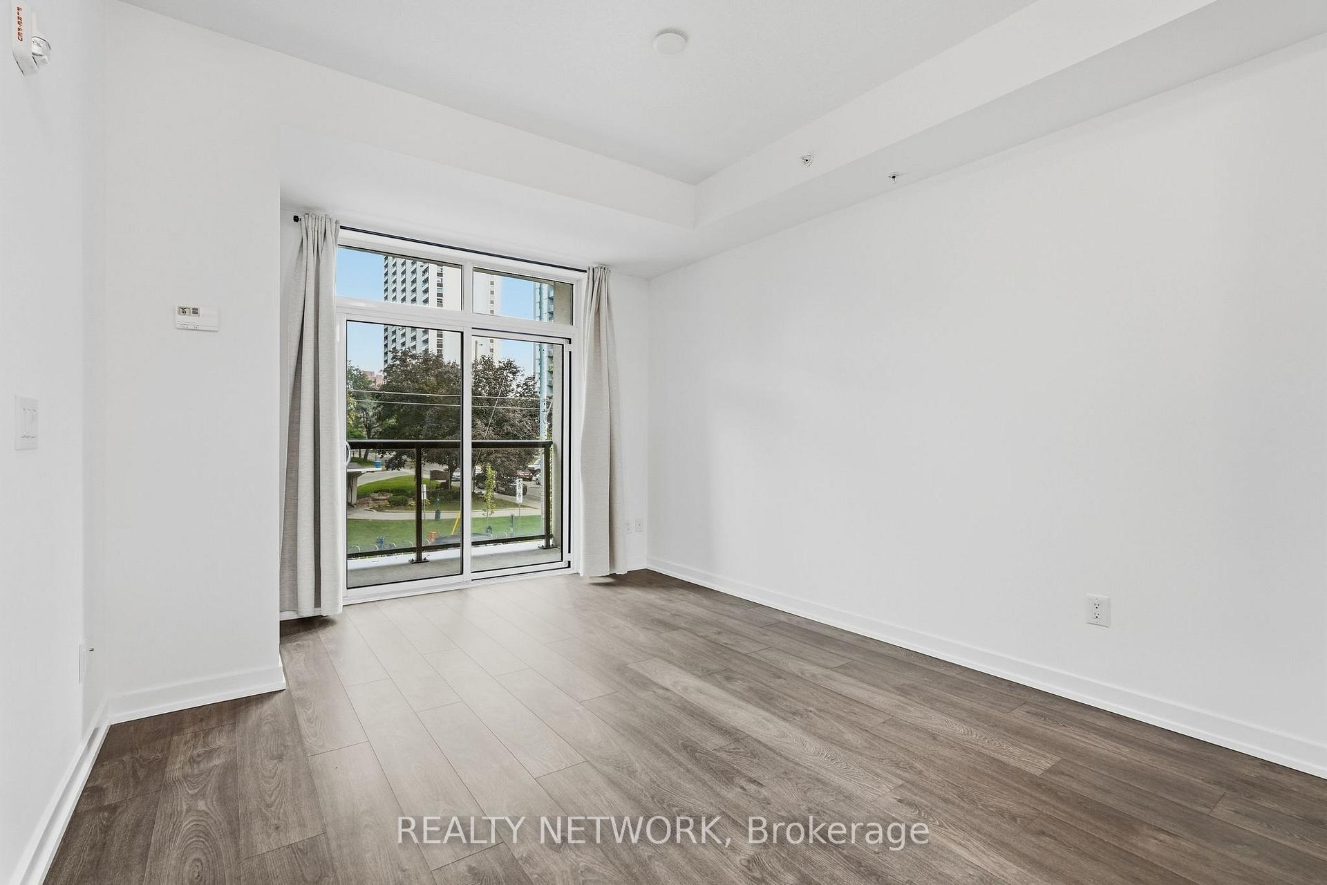 Photo 9 of Unit 205, 81 Robinson Street, Hamilton, Durand — HOMEH