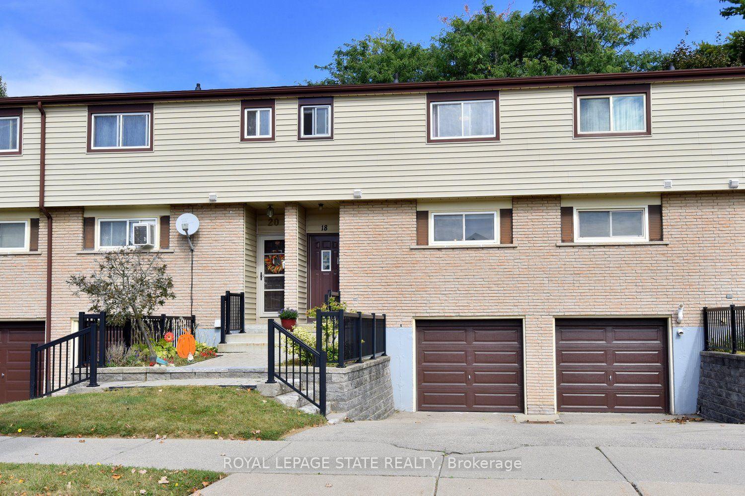 Photo of 18 Claudette Gate