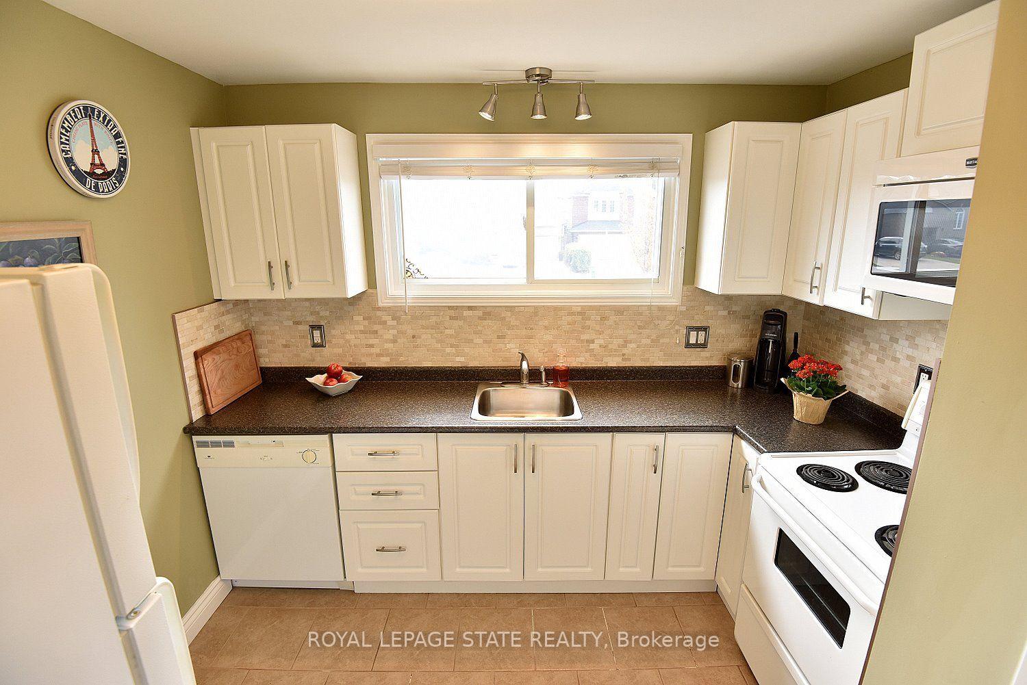 Photo 14 of 18 Claudette Gate, Hamilton, Falkirk — HOMEH