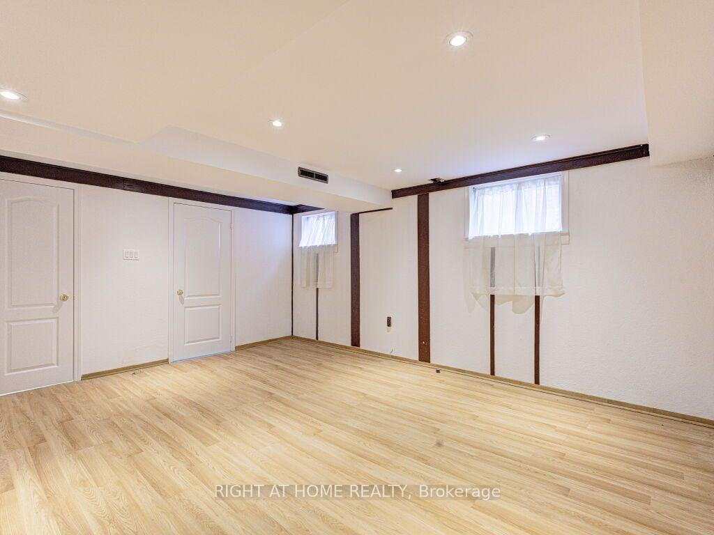 Photo 14 of 341 Rathburn Road, Etobicoke, Islington-City Centre West — HOMEH