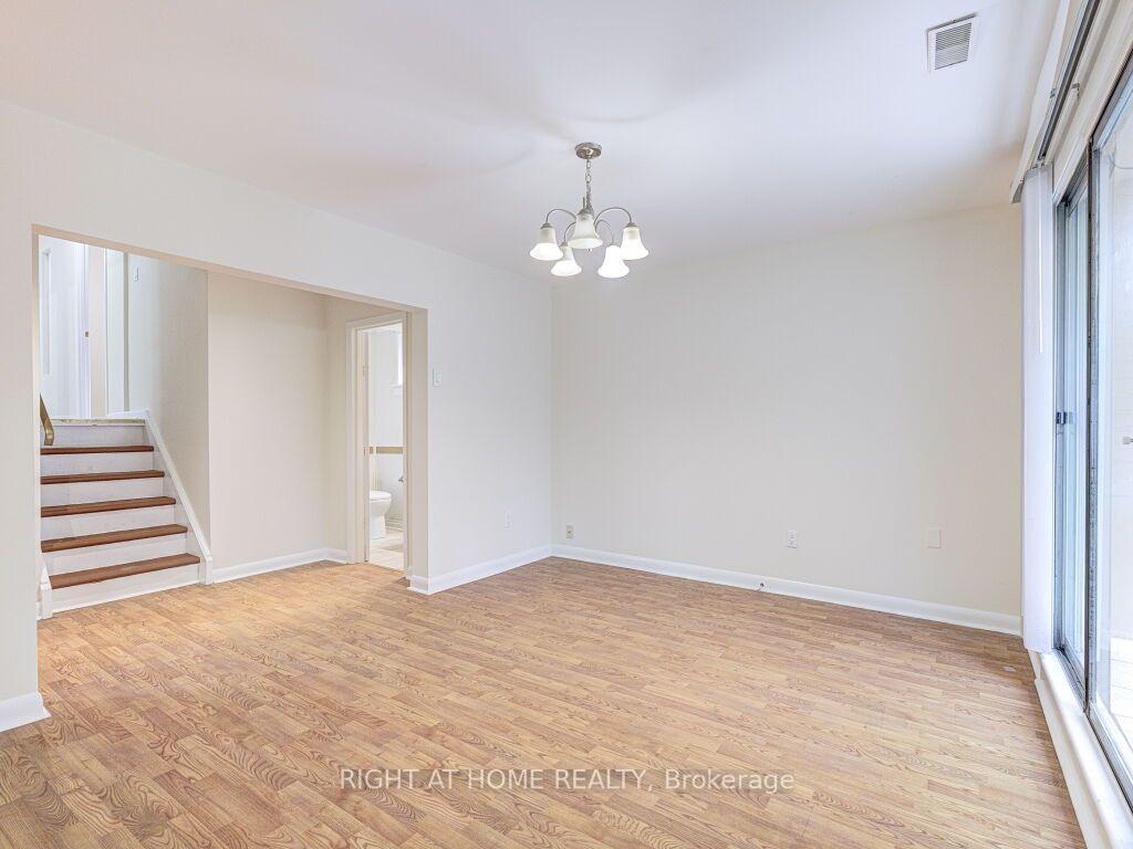 Photo 27 of 341 Rathburn Road, Etobicoke, Islington-City Centre West — HOMEH