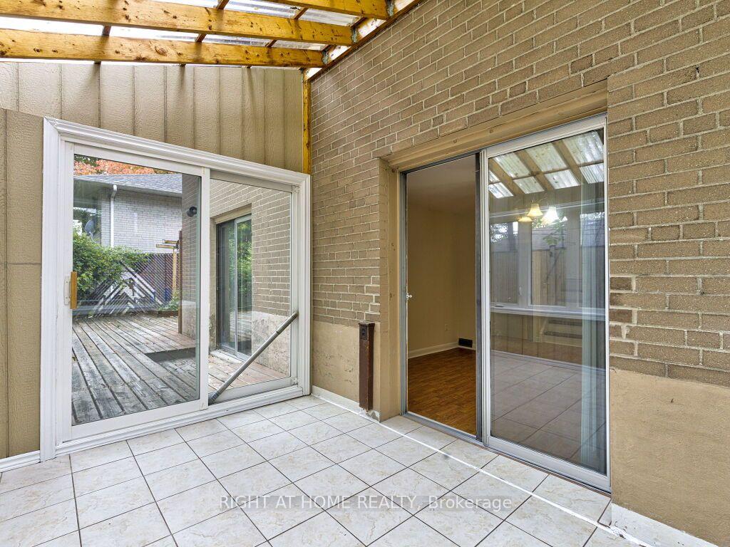 Photo 35 of 341 Rathburn Road, Etobicoke, Islington-City Centre West — HOMEH