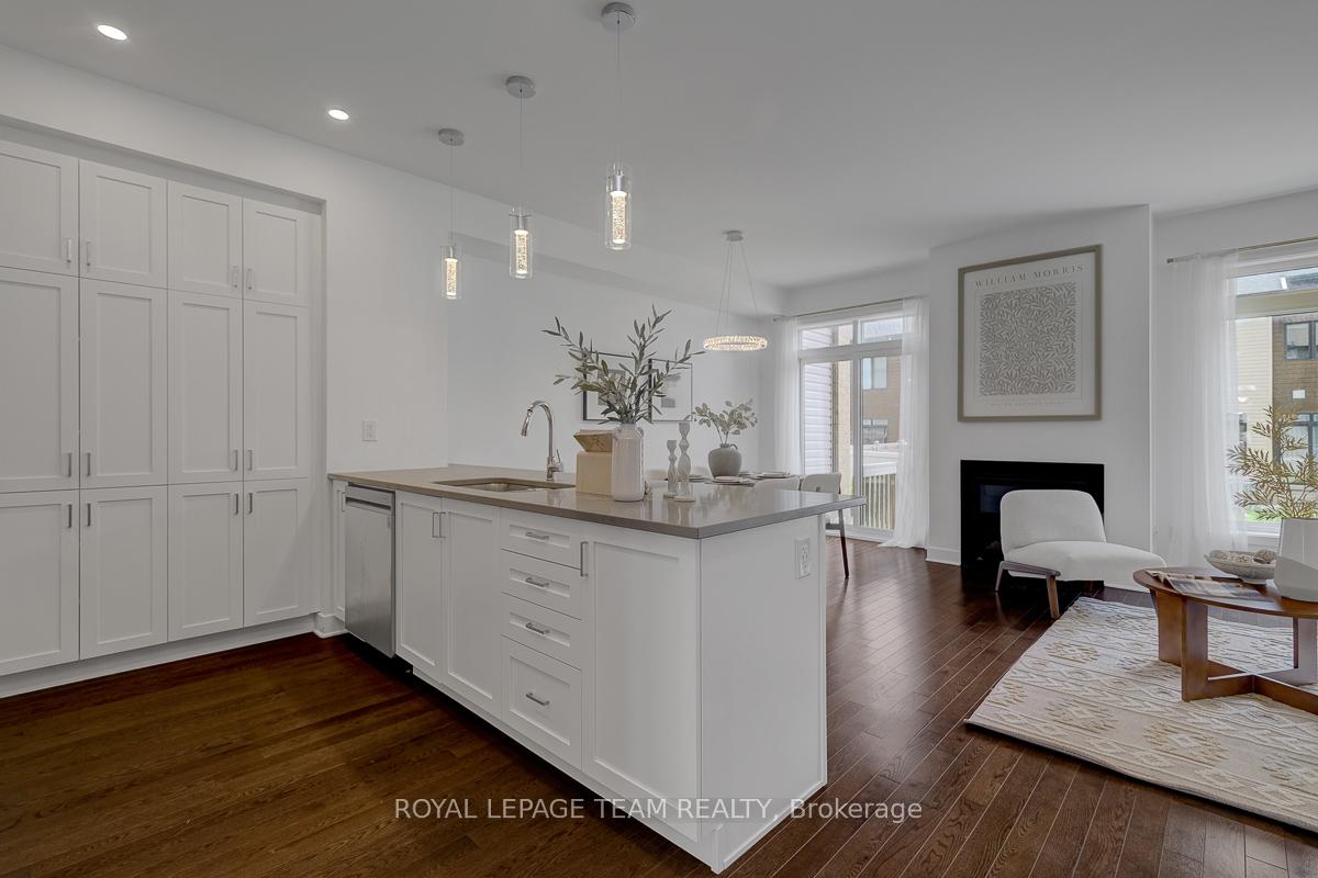 Photo 18 of 822 Chipping Circle, Ottawa, Riverside South/Gloucester Glen — HOMEH
