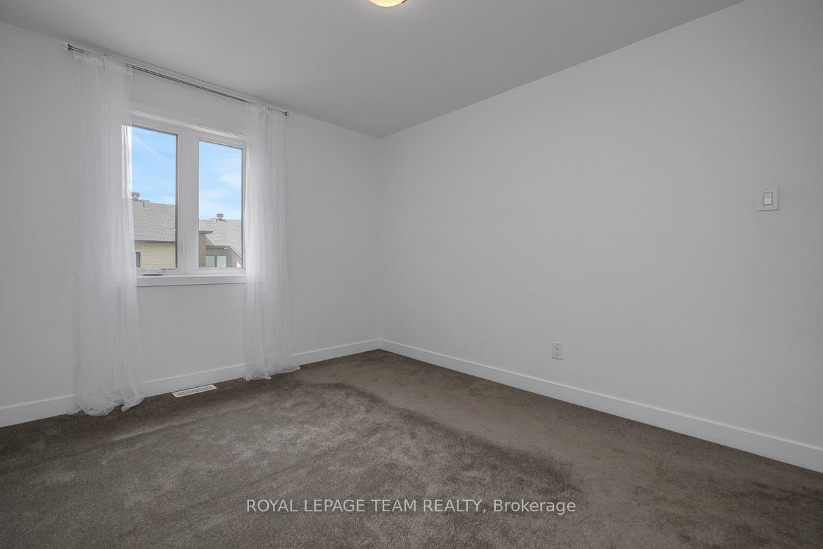 Photo 37 of 822 Chipping Circle, Ottawa, Riverside South/Gloucester Glen — HOMEH
