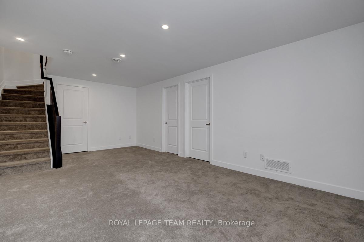Photo 44 of 822 Chipping Circle, Ottawa, Riverside South/Gloucester Glen — HOMEH