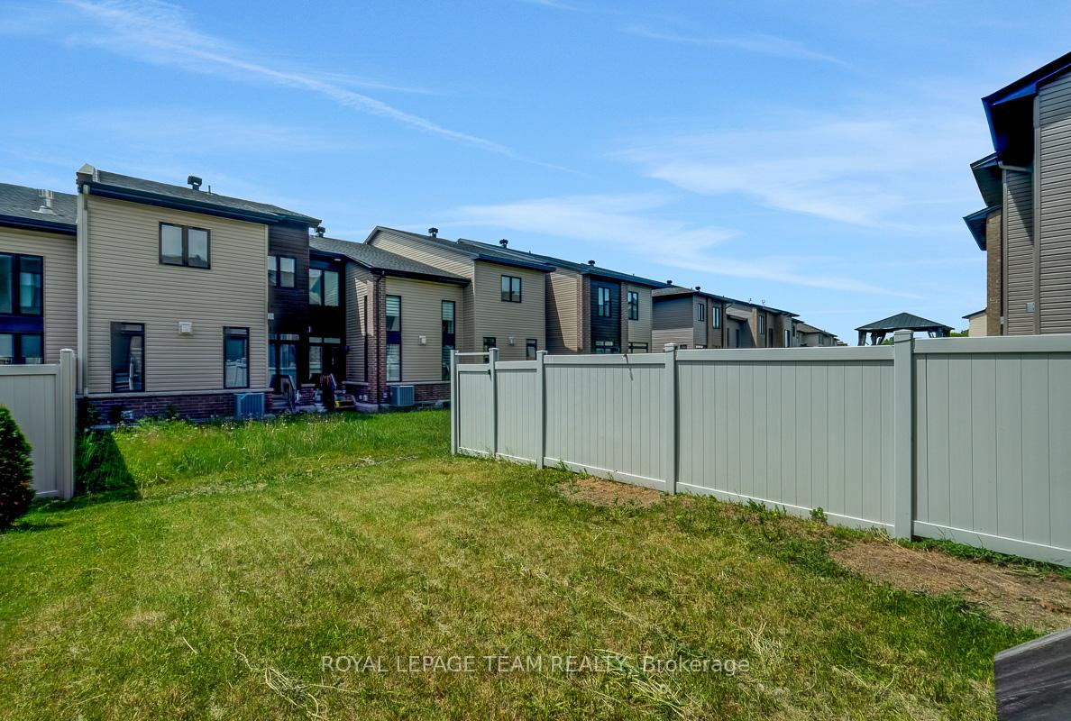 Photo 47 of 822 Chipping Circle, Ottawa, Riverside South/Gloucester Glen — HOMEH