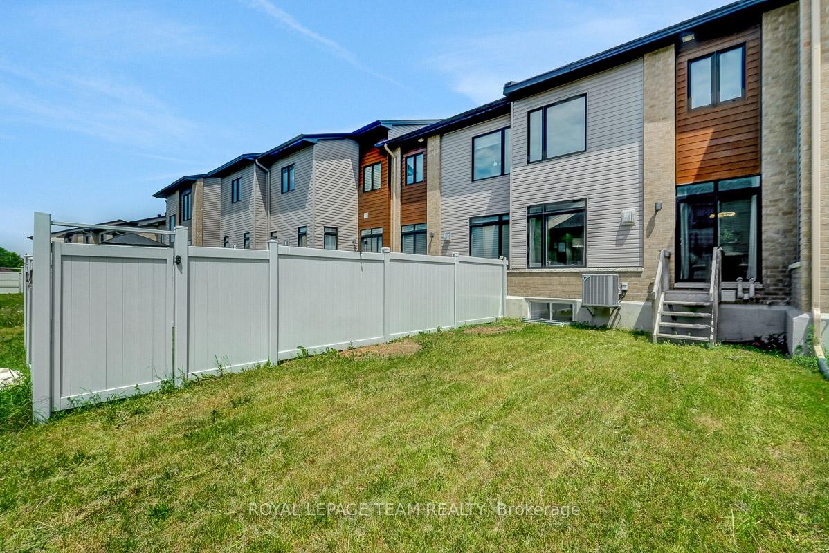 Photo 48 of 822 Chipping Circle, Ottawa, Riverside South/Gloucester Glen — HOMEH