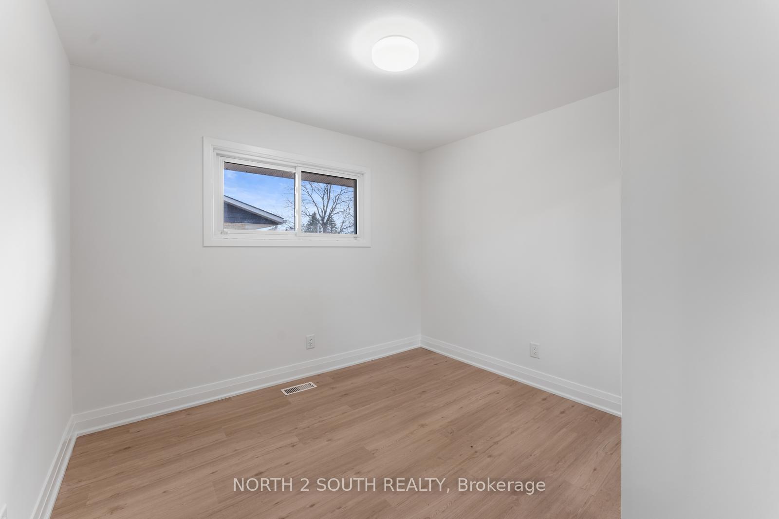 Photo 19 of 1 Old Mill Street, Brant, Paris — HOMEH