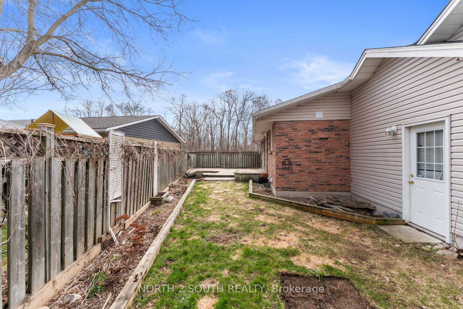 Photo 32 of 1 Old Mill Street, Brant, Paris — HOMEH