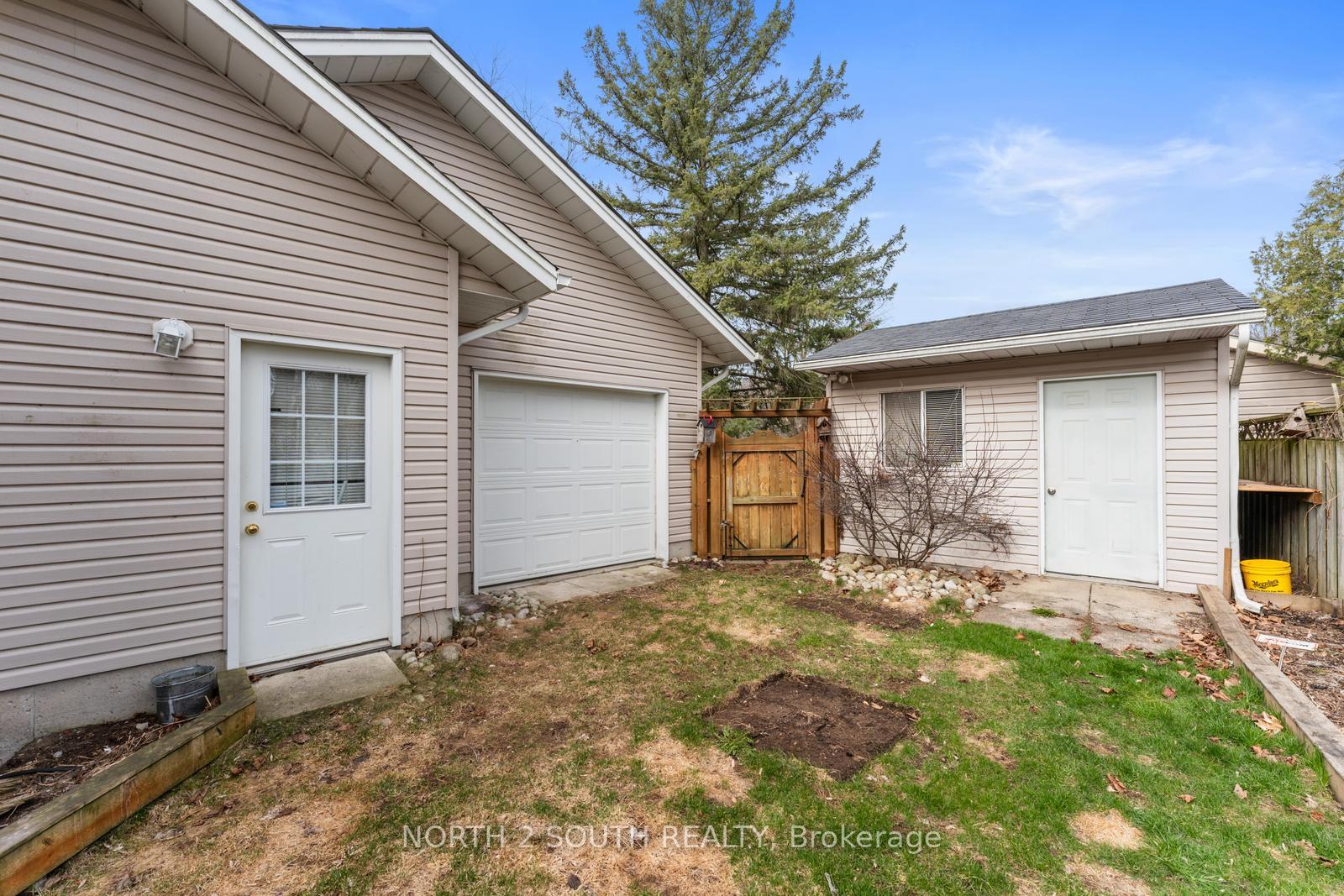 Photo 35 of 1 Old Mill Street, Brant, Paris — HOMEH