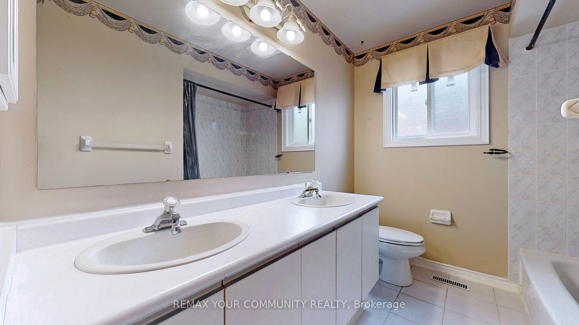 Photo 25 of 20 Rolling Acres Drive, Whitby, Rolling Acres — HOMEH