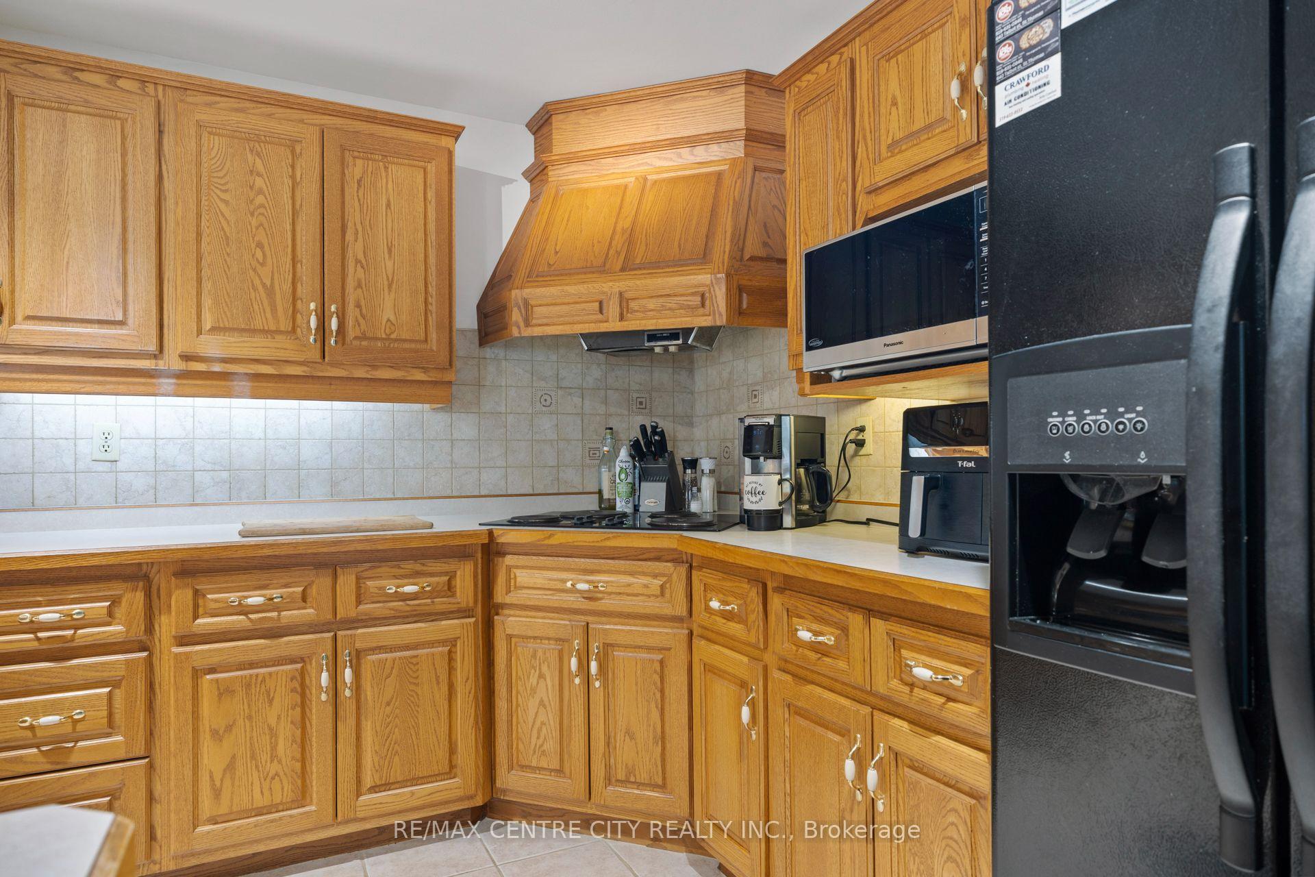 Photo 8 of 324 Carlow Road, Central Elgin, Port Stanley — HOMEH