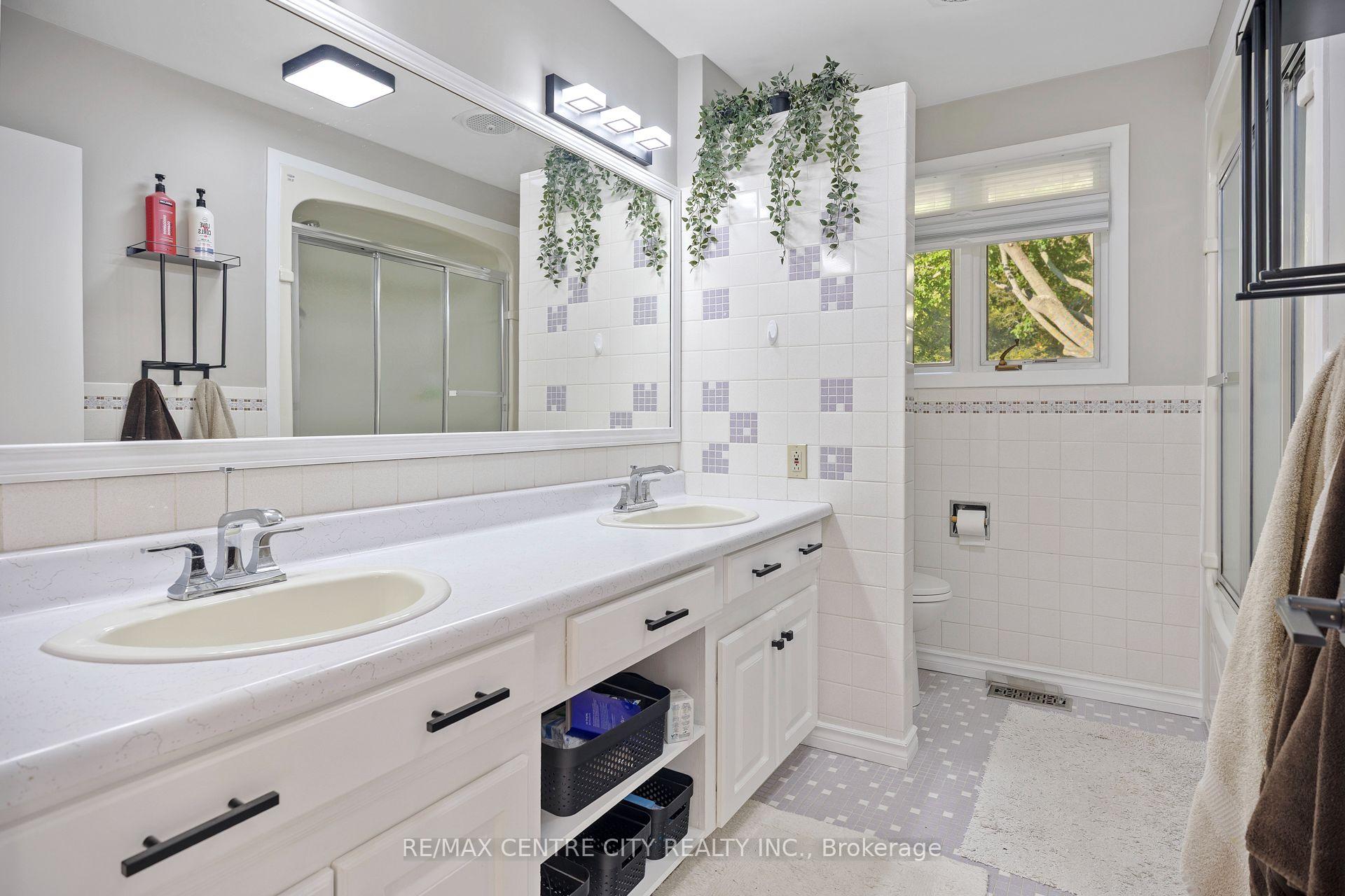 Photo 16 of 324 Carlow Road, Central Elgin, Port Stanley — HOMEH