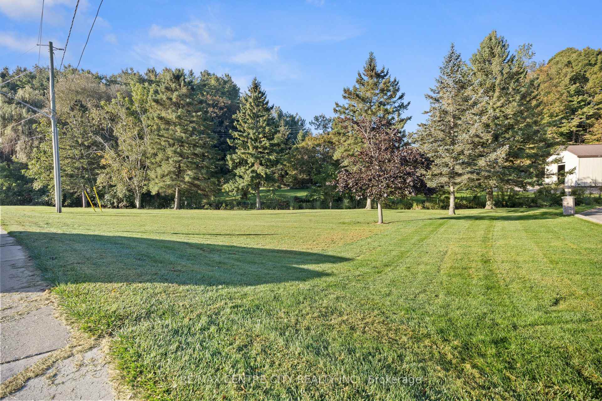 Photo 30 of 324 Carlow Road, Central Elgin, Port Stanley — HOMEH
