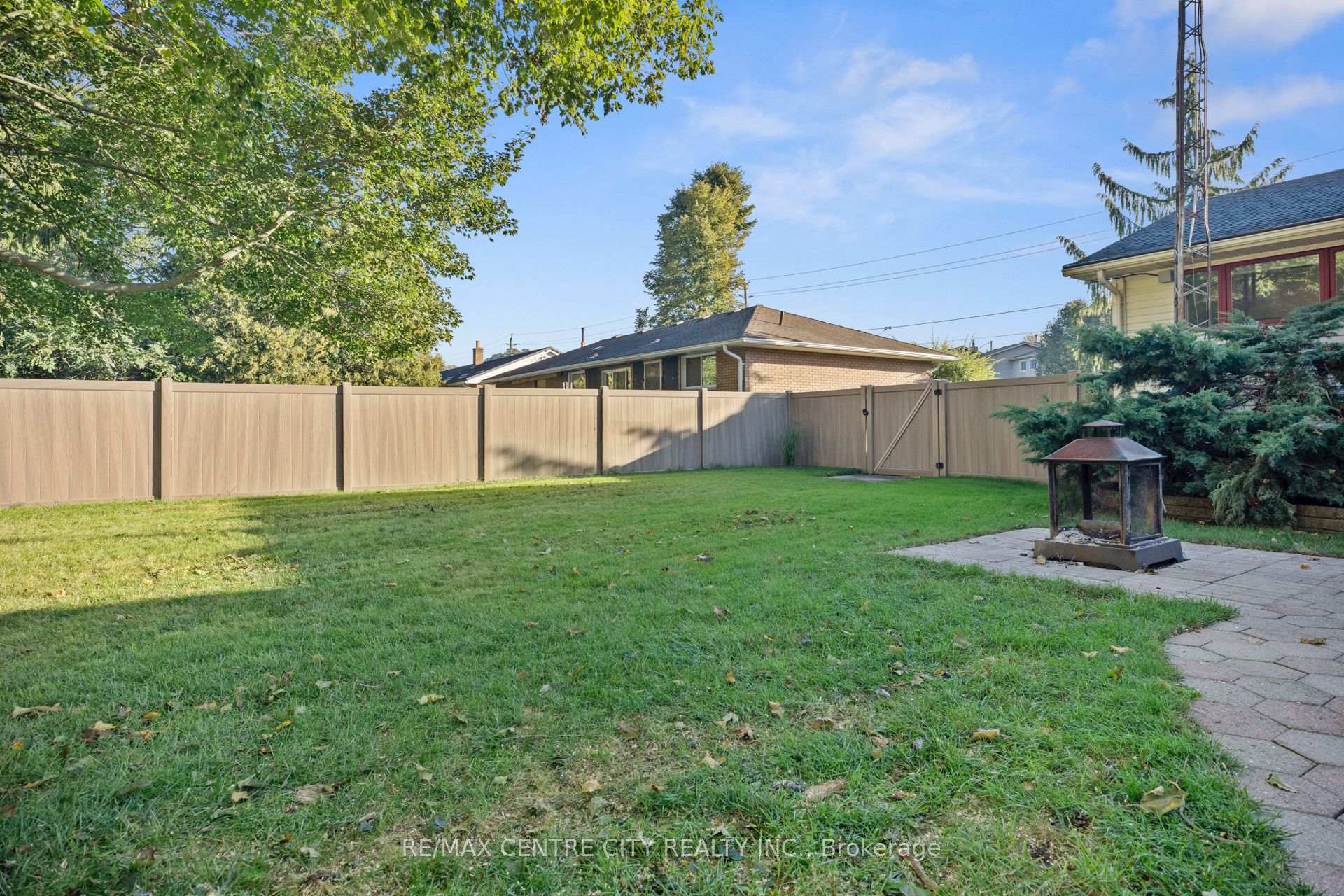 Photo 38 of 324 Carlow Road, Central Elgin, Port Stanley — HOMEH