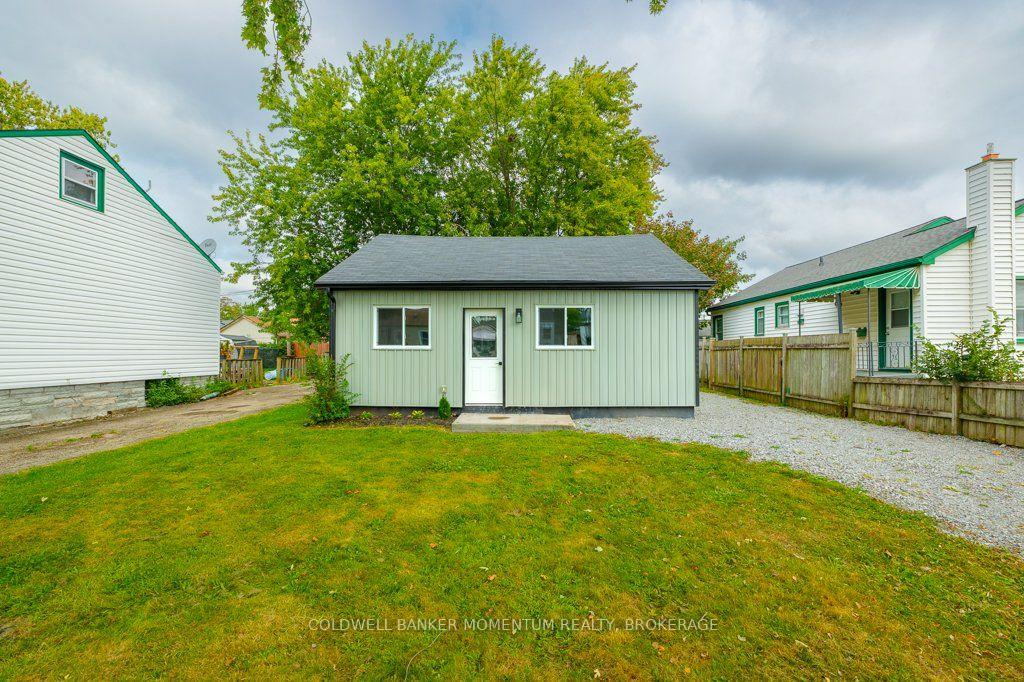 Photo 3 of 406 Hennepin Avenue, Welland, Lincoln/Crowland — HOMEH