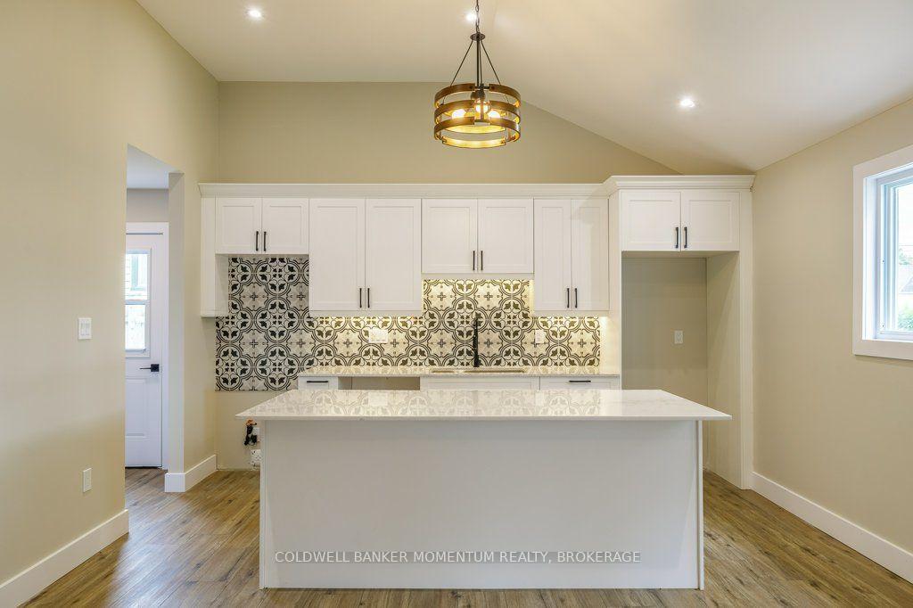 Photo 9 of 406 Hennepin Avenue, Welland, Lincoln/Crowland — HOMEH