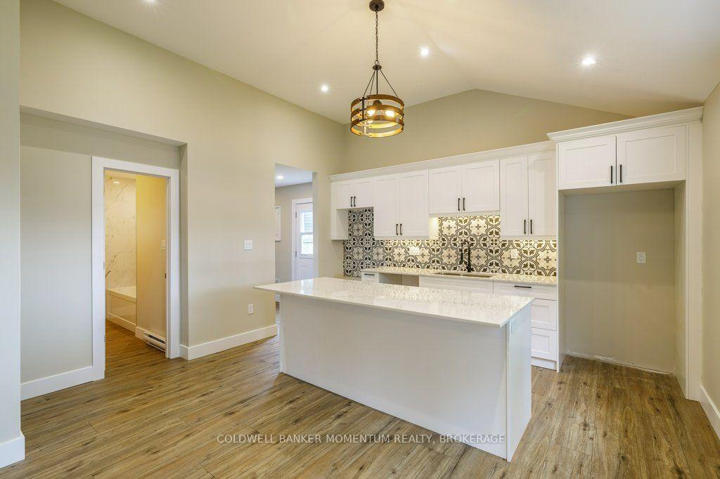 Photo 10 of 406 Hennepin Avenue, Welland, Lincoln/Crowland — HOMEH