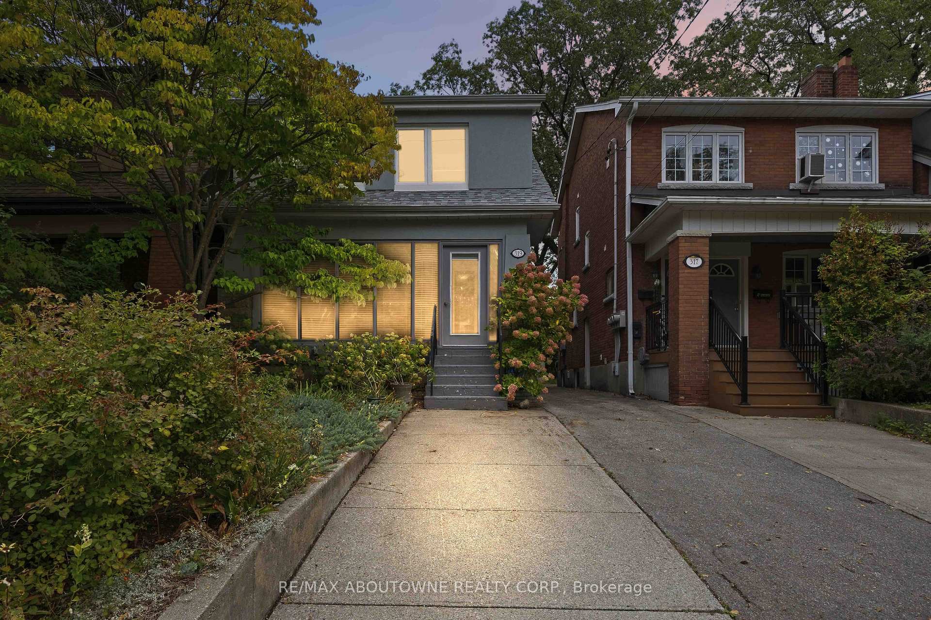 Photo 2 of 319 Durie Street, Toronto, Runnymede-Bloor West Village — HOMEH