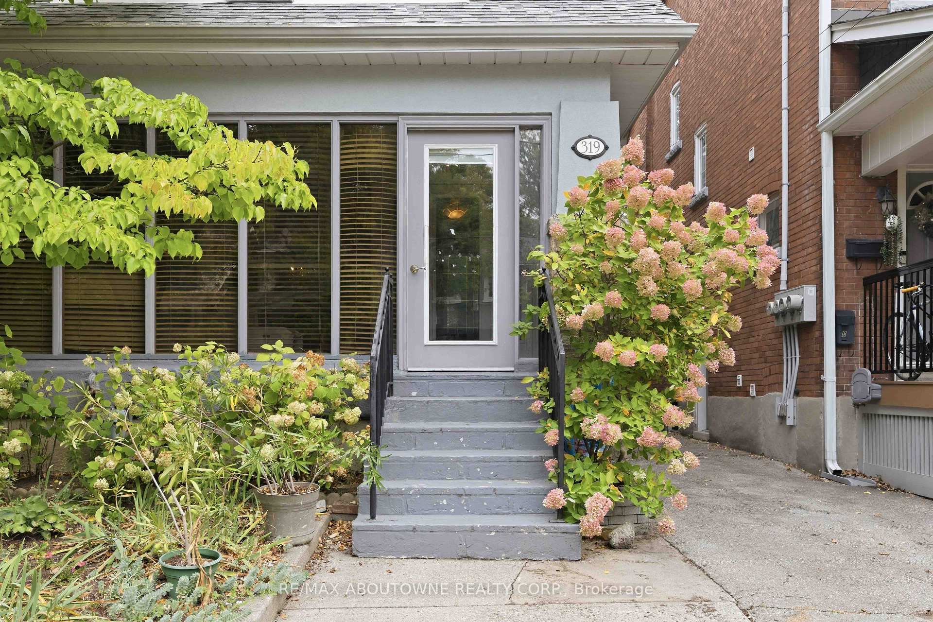 Photo 3 of 319 Durie Street, Toronto, Runnymede-Bloor West Village — HOMEH