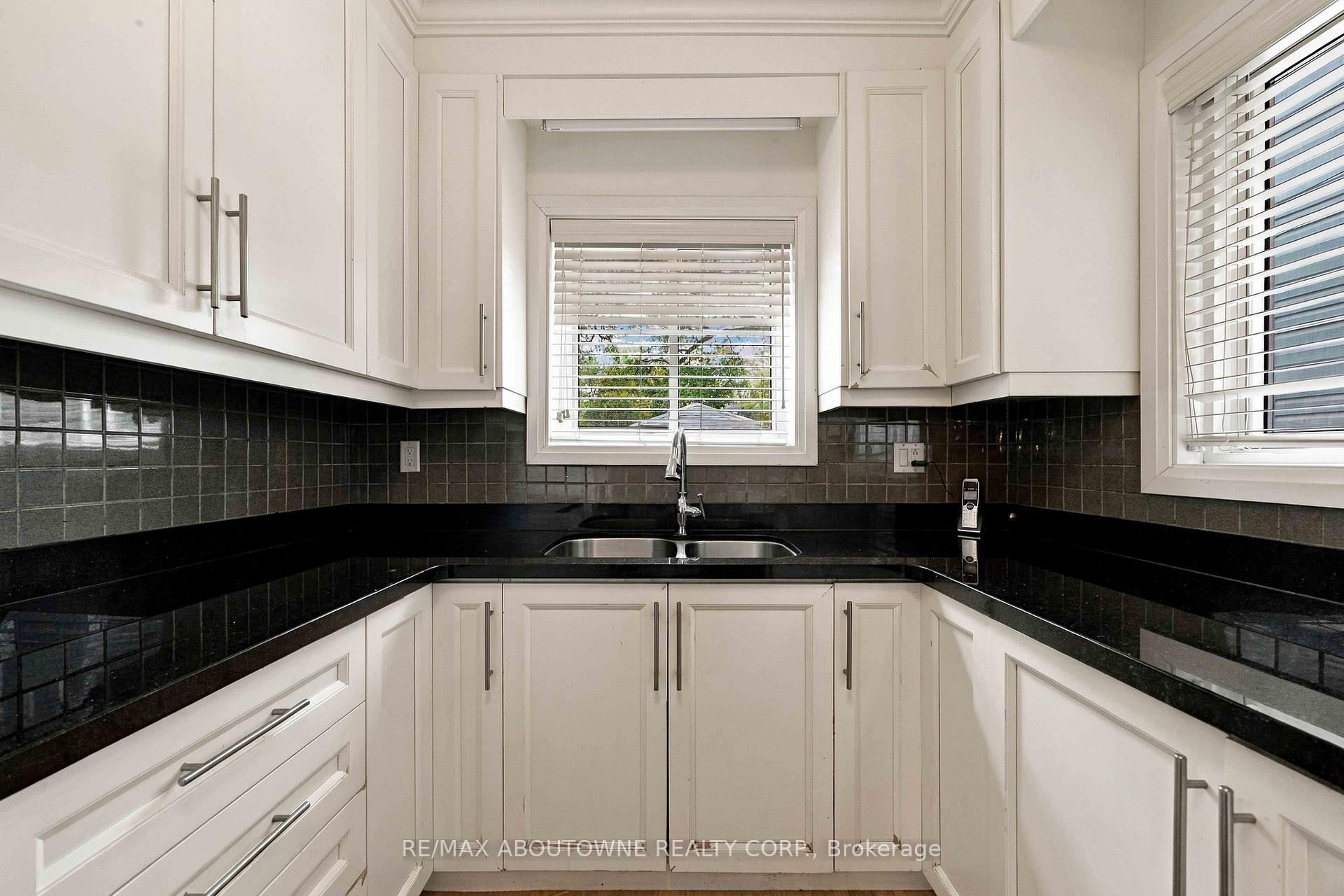 Photo 18 of 319 Durie Street, Toronto, Runnymede-Bloor West Village — HOMEH