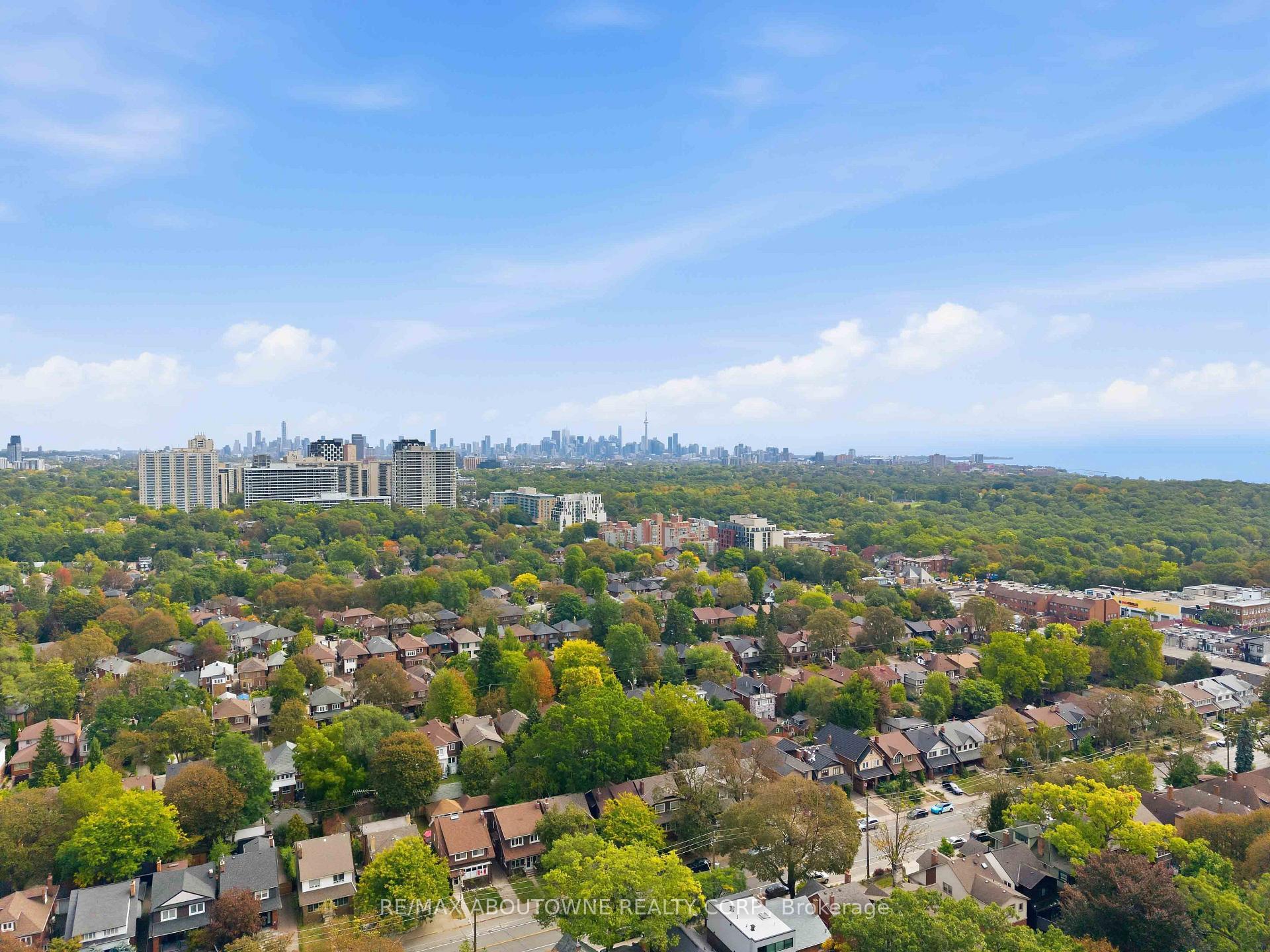 Photo 61 of 319 Durie Street, Toronto, Runnymede-Bloor West Village — HOMEH
