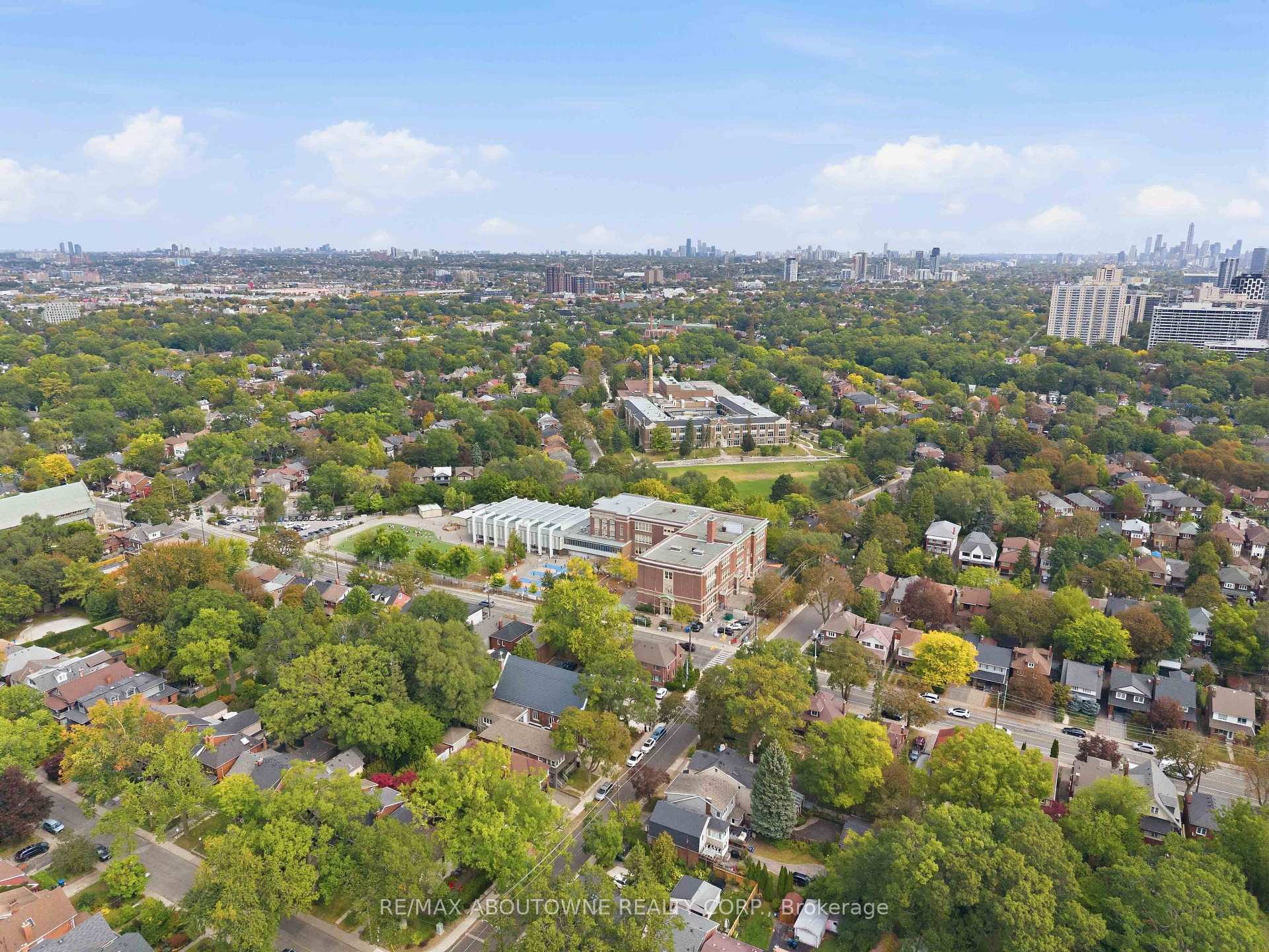 Photo 62 of 319 Durie Street, Toronto, Runnymede-Bloor West Village — HOMEH