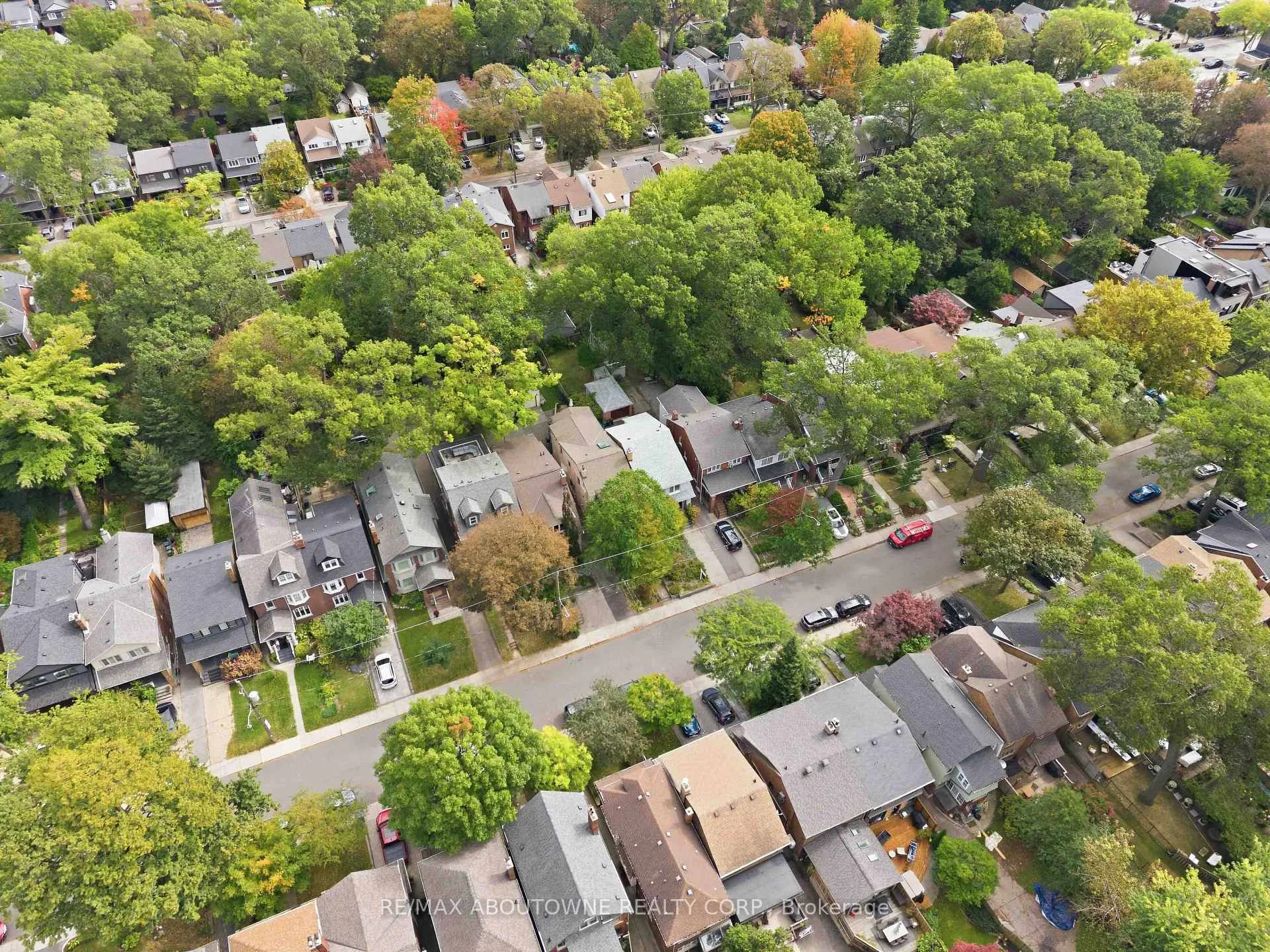 Photo 55 of 319 Durie Street, Toronto, Runnymede-Bloor West Village — HOMEH