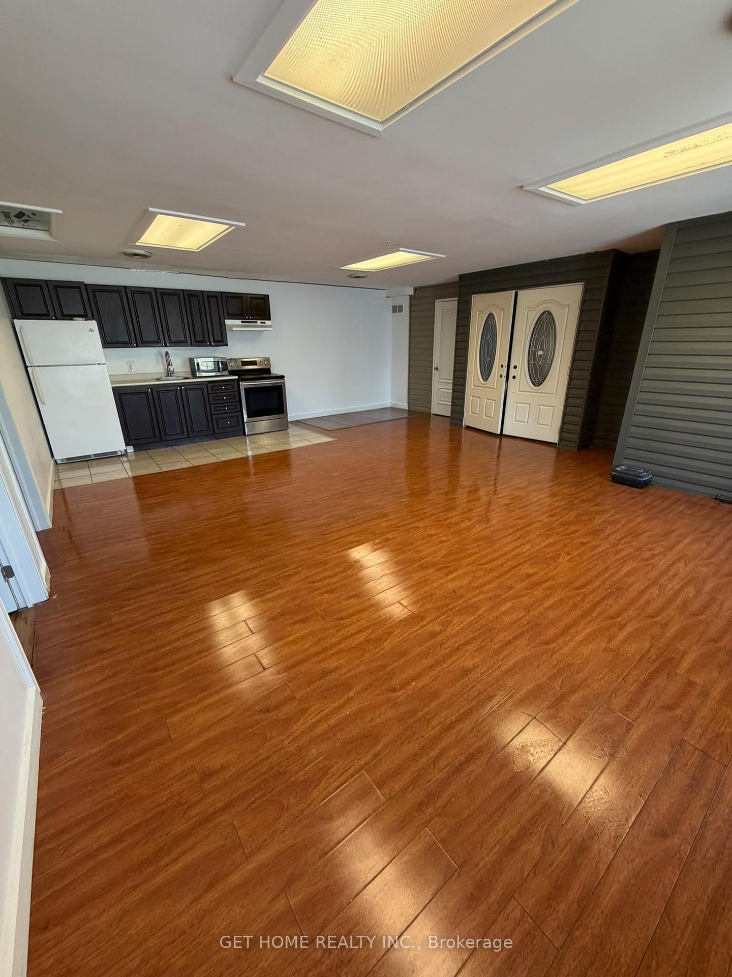 Photo 2 of Unit Main, 358 The Queensway, Georgina, Keswick South — HOMEH
