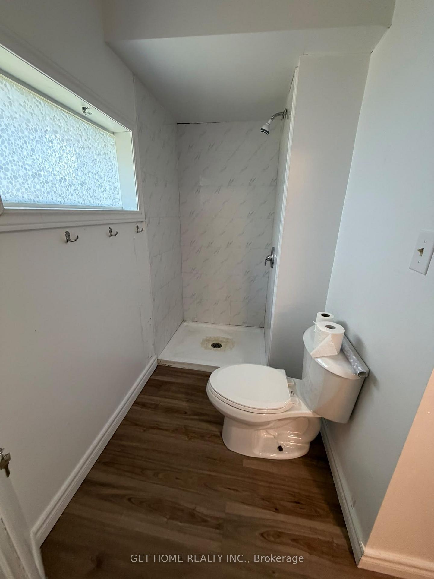 Photo 8 of Unit Main, 358 The Queensway, Georgina, Keswick South — HOMEH