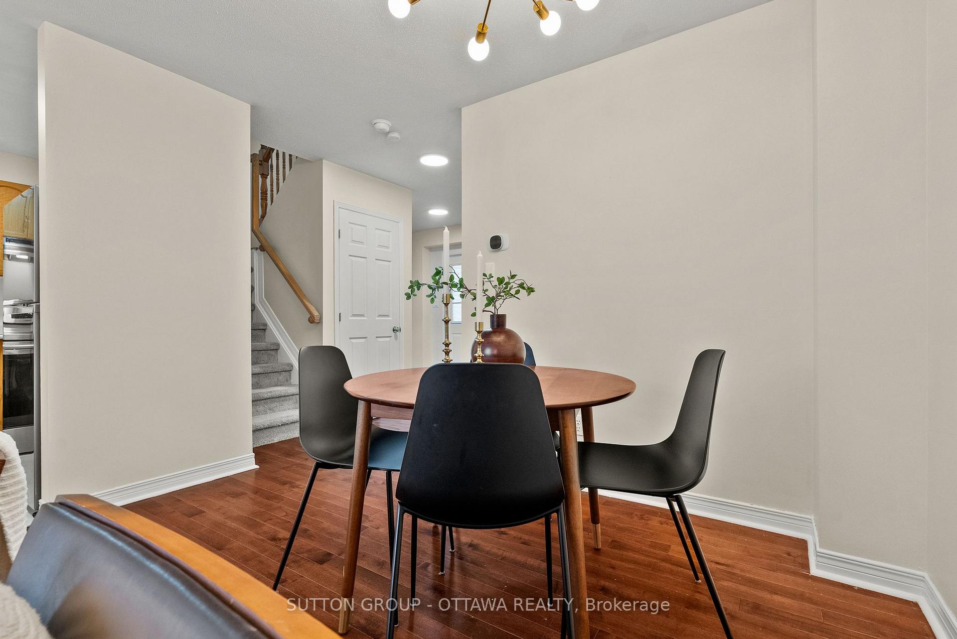 Photo 11 of 48 Kalbrook Street, Ottawa, Kanata - Kanata Lakes/Heritage Hills — HOMEH