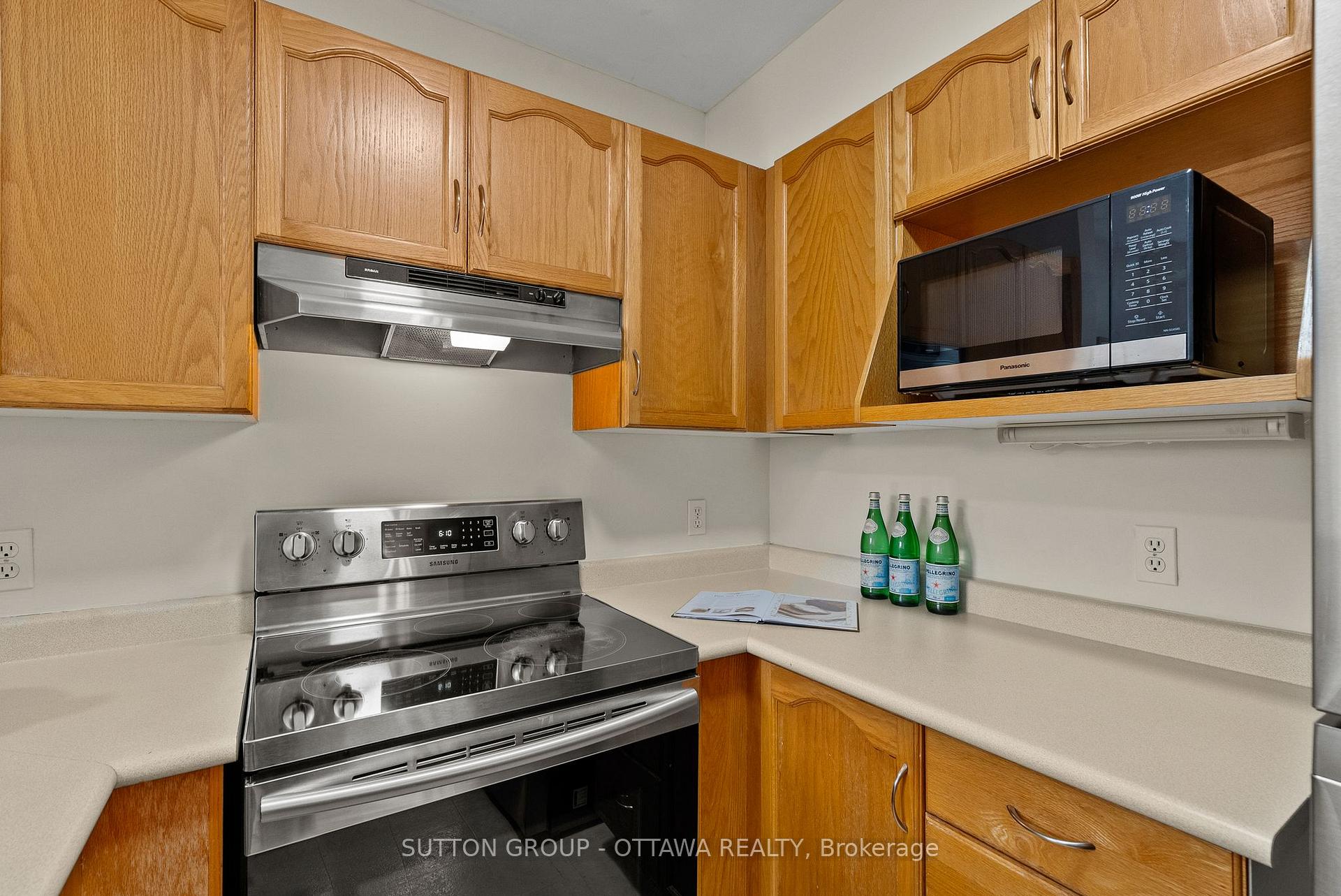 Photo 13 of 48 Kalbrook Street, Ottawa, Kanata - Kanata Lakes/Heritage Hills — HOMEH