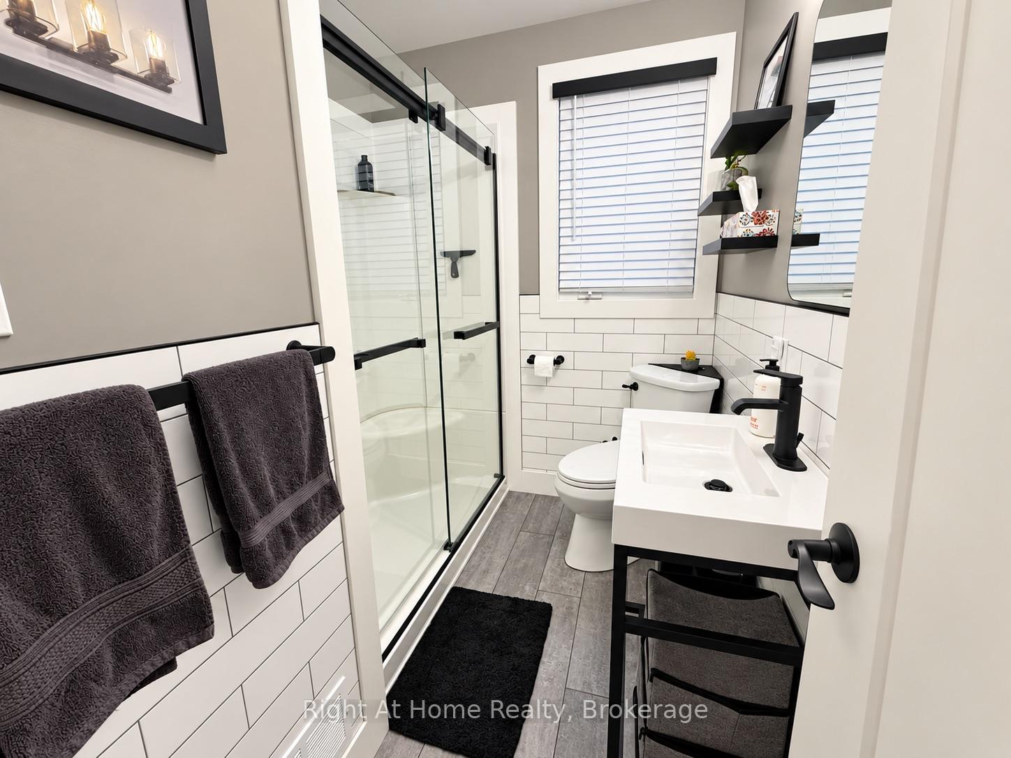 Photo 18 of 129 Marlborough Street, Thunder Bay, Mariday Heights — HOMEH