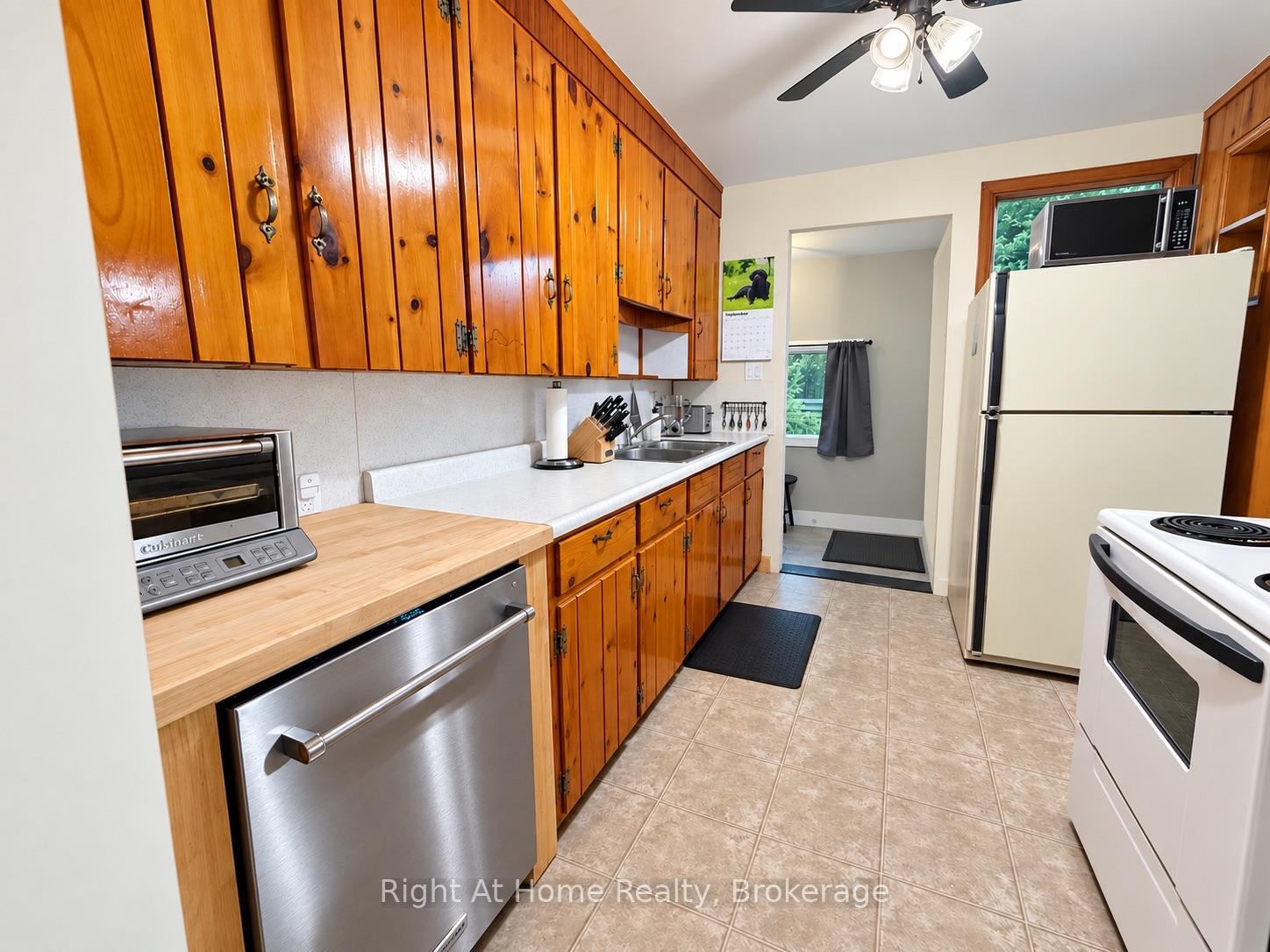 Photo 25 of 129 Marlborough Street, Thunder Bay, Mariday Heights — HOMEH