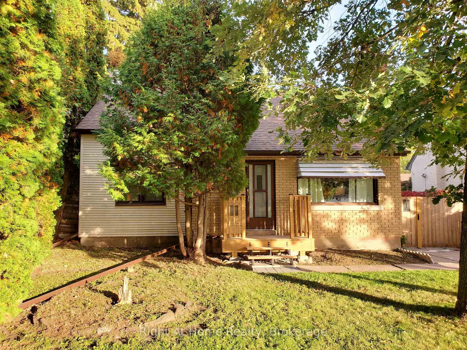 Photo 5 of 129 Marlborough Street, Thunder Bay, Mariday Heights — HOMEH