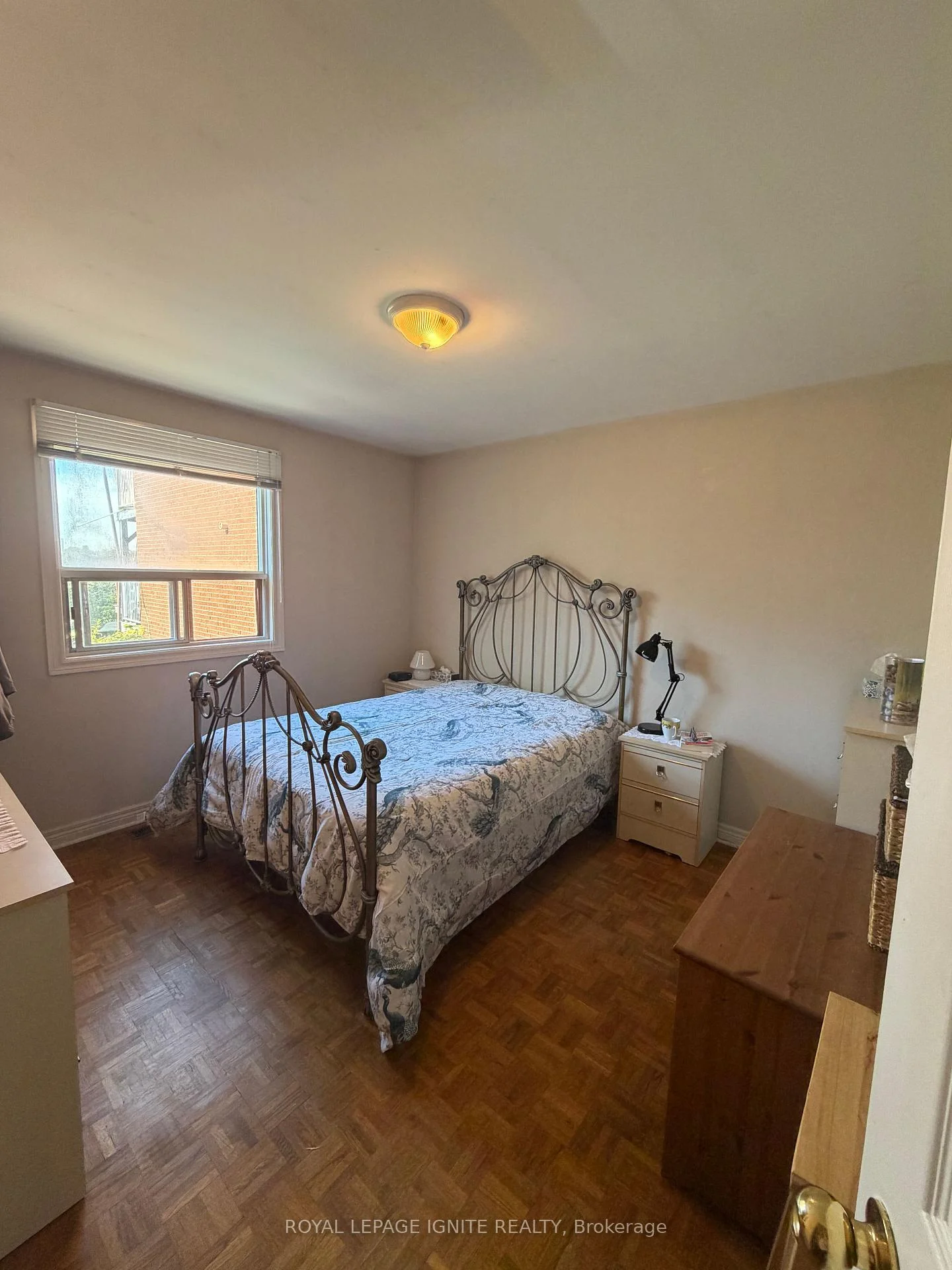 Photo 10 of 40 Avon Avenue, Toronto, Rockcliffe-Smythe — HOMEH