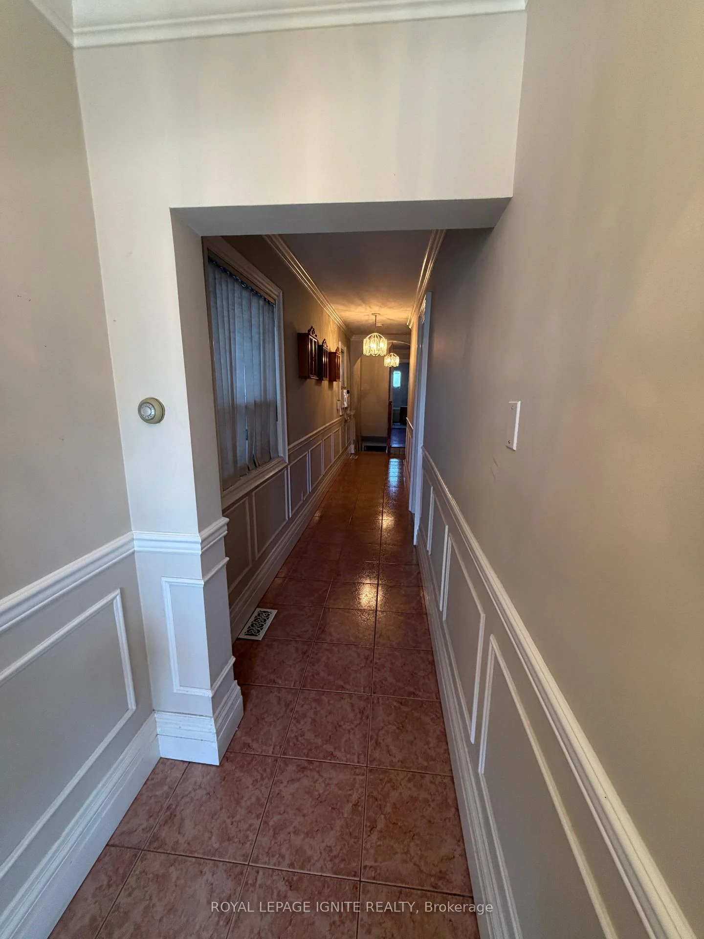 Photo 19 of 40 Avon Avenue, Toronto, Rockcliffe-Smythe — HOMEH