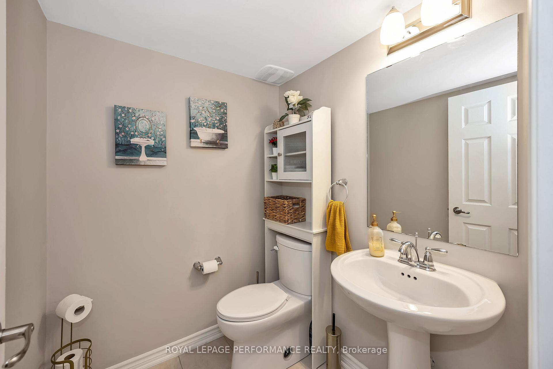 Photo 12 of 547 Ozawa Private, Ottawa, CFB Rockcliffe and Area — HOMEH
