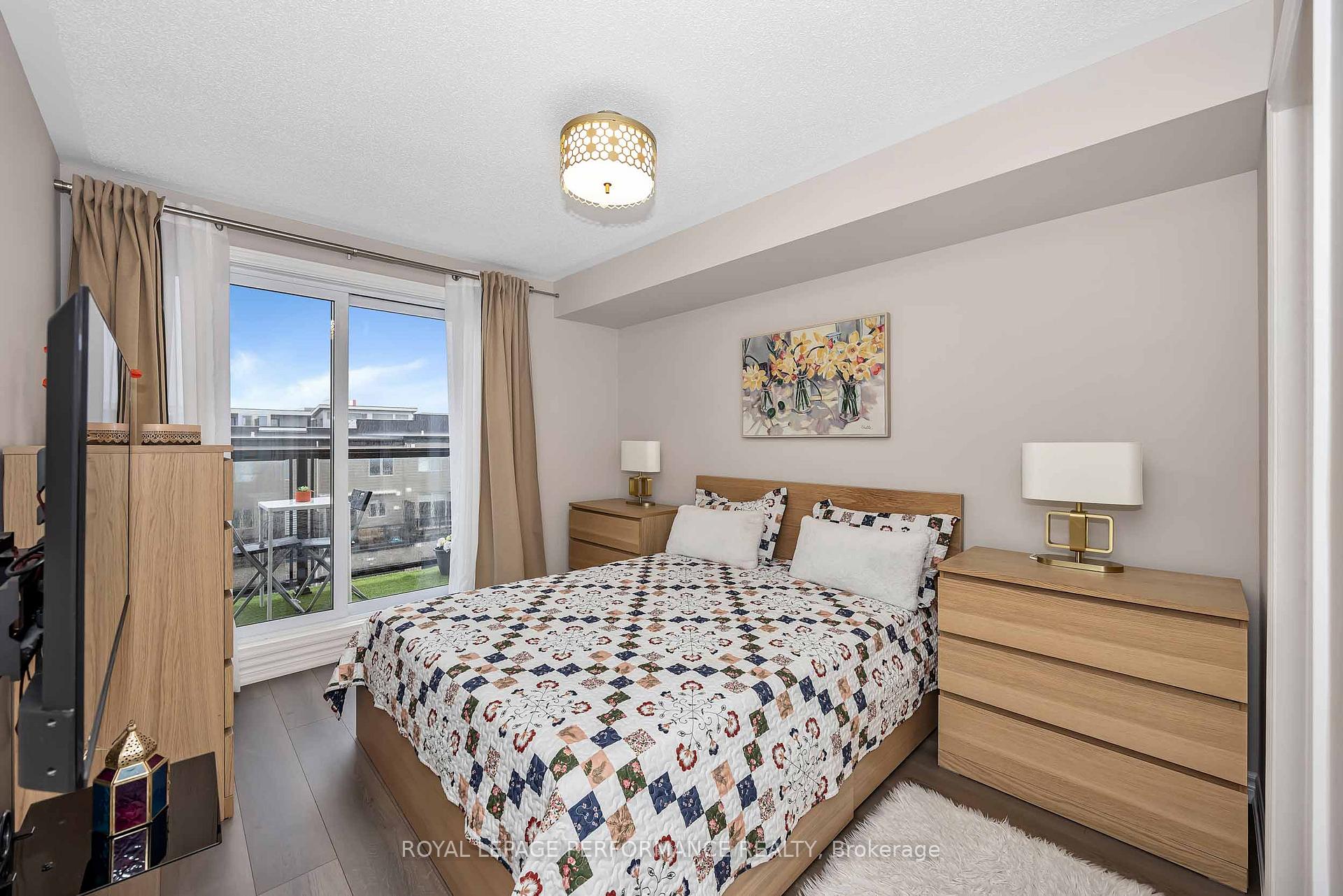 Photo 14 of 547 Ozawa Private, Ottawa, CFB Rockcliffe and Area — HOMEH