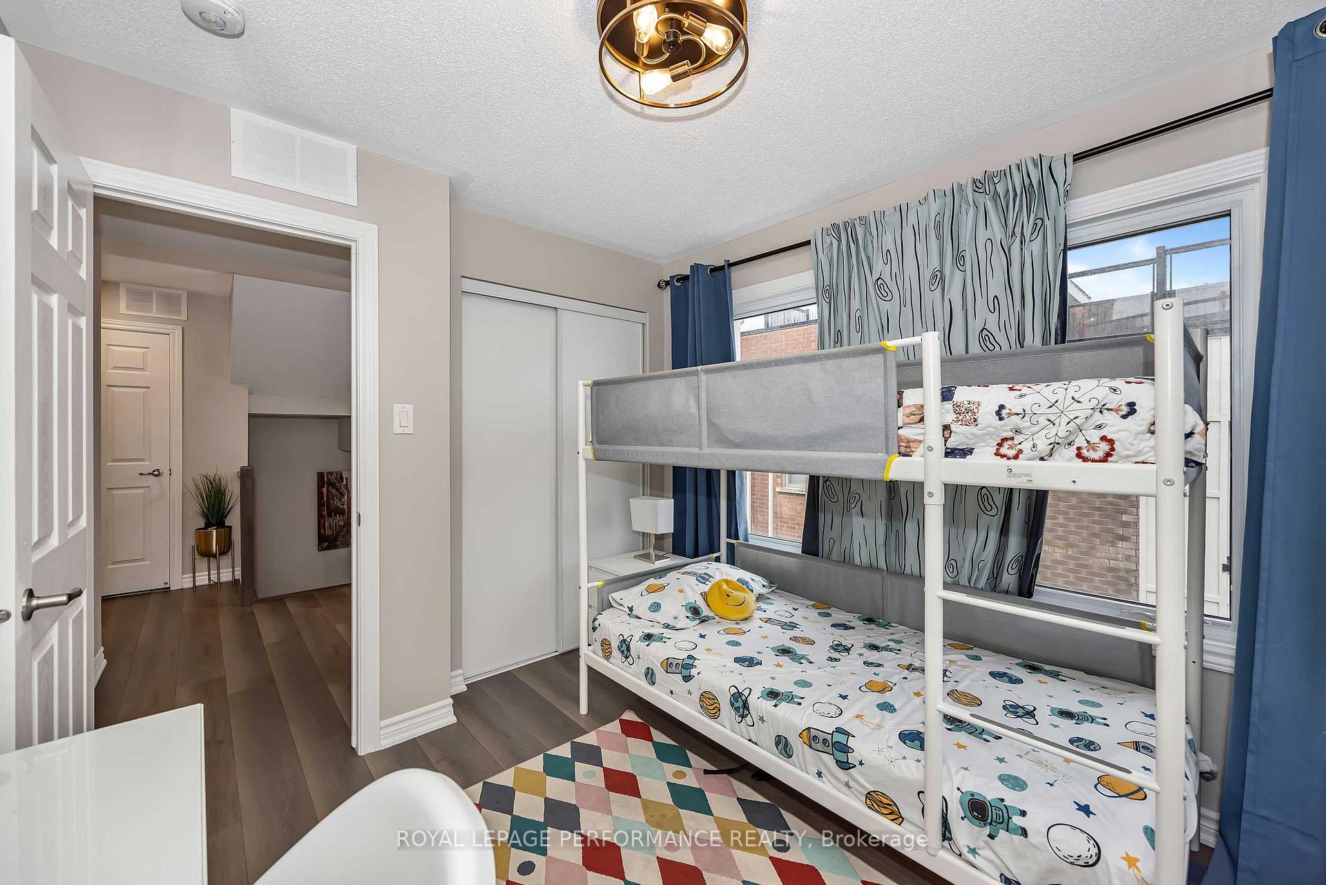 Photo 20 of 547 Ozawa Private, Ottawa, CFB Rockcliffe and Area — HOMEH
