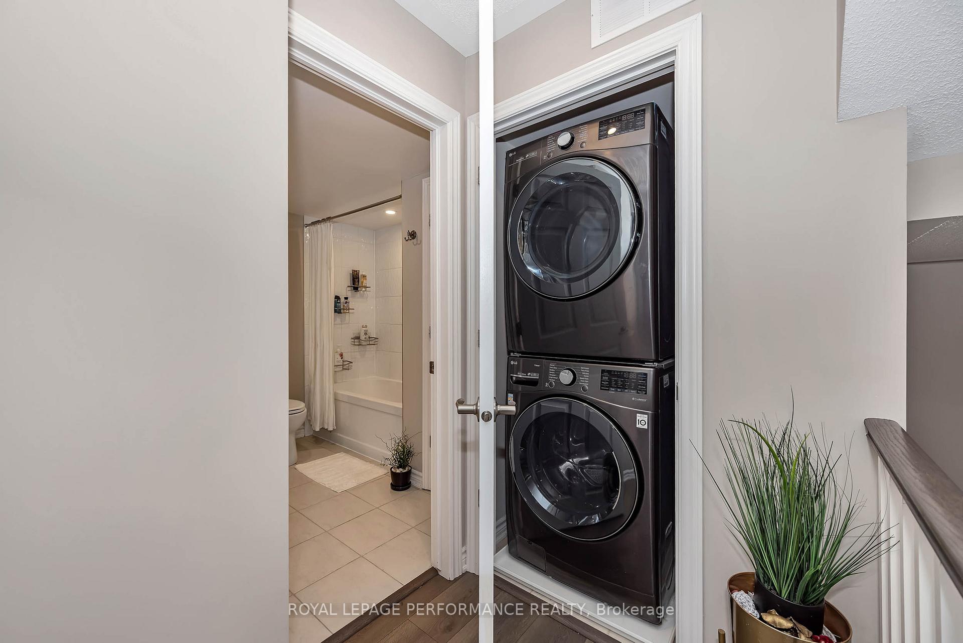 Photo 21 of 547 Ozawa Private, Ottawa, CFB Rockcliffe and Area — HOMEH