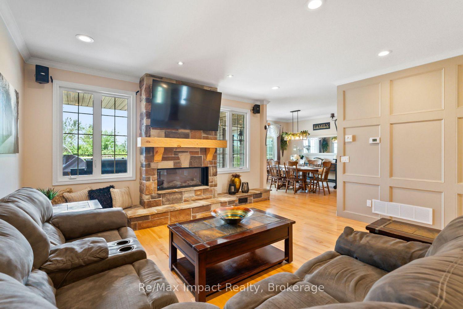 Photo 10 of 422 7A Highway, Cavan Monaghan, Cavan Twp — HOMEH