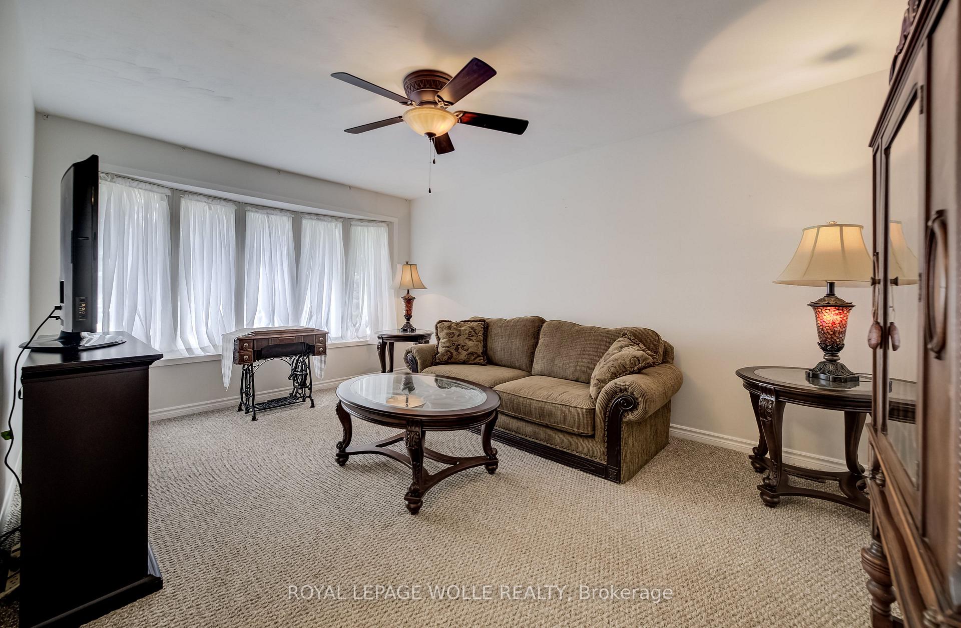 Photo 5 of 144 Holborn Drive, Kitchener, Stanley Park — HOMEH