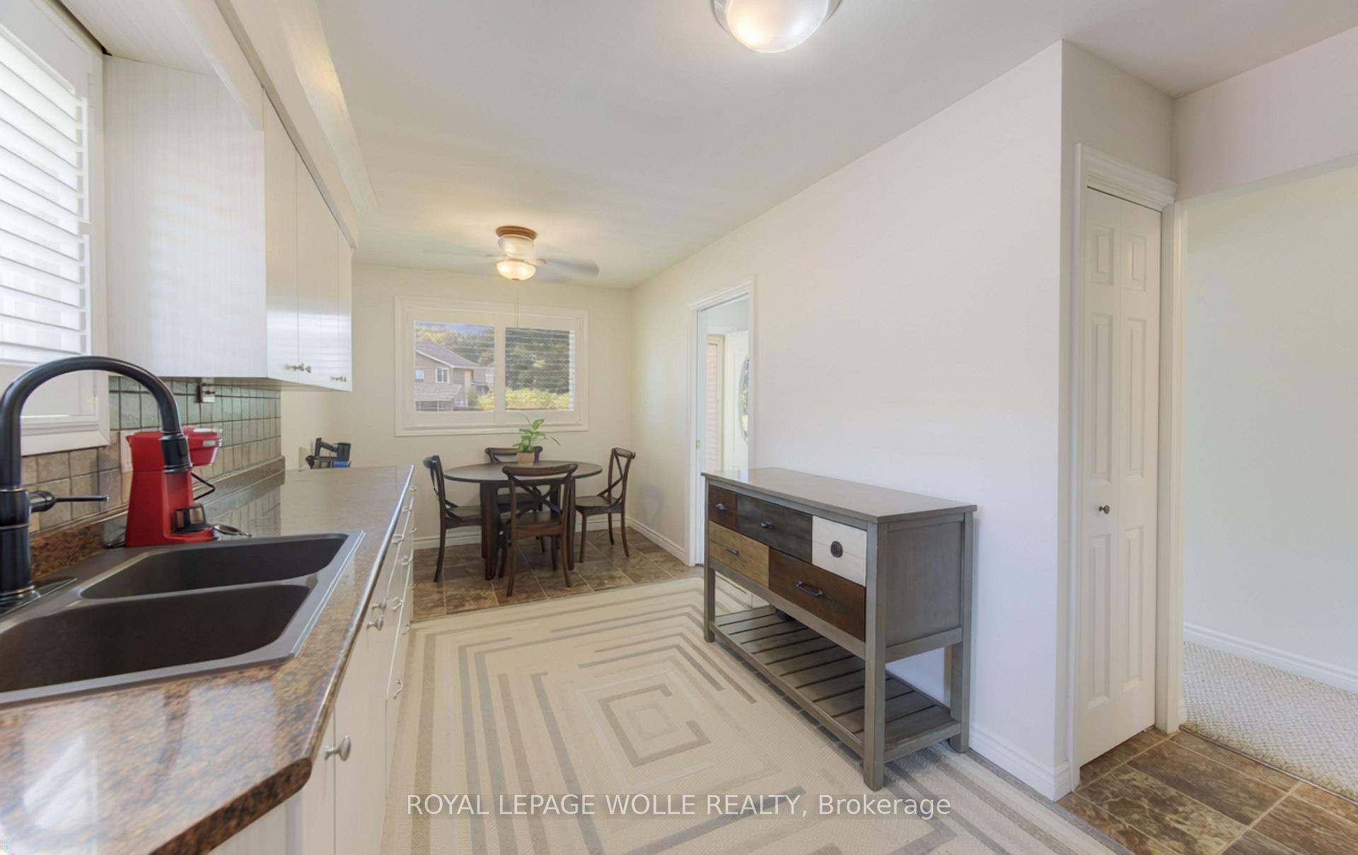 Photo 10 of 144 Holborn Drive, Kitchener, Stanley Park — HOMEH